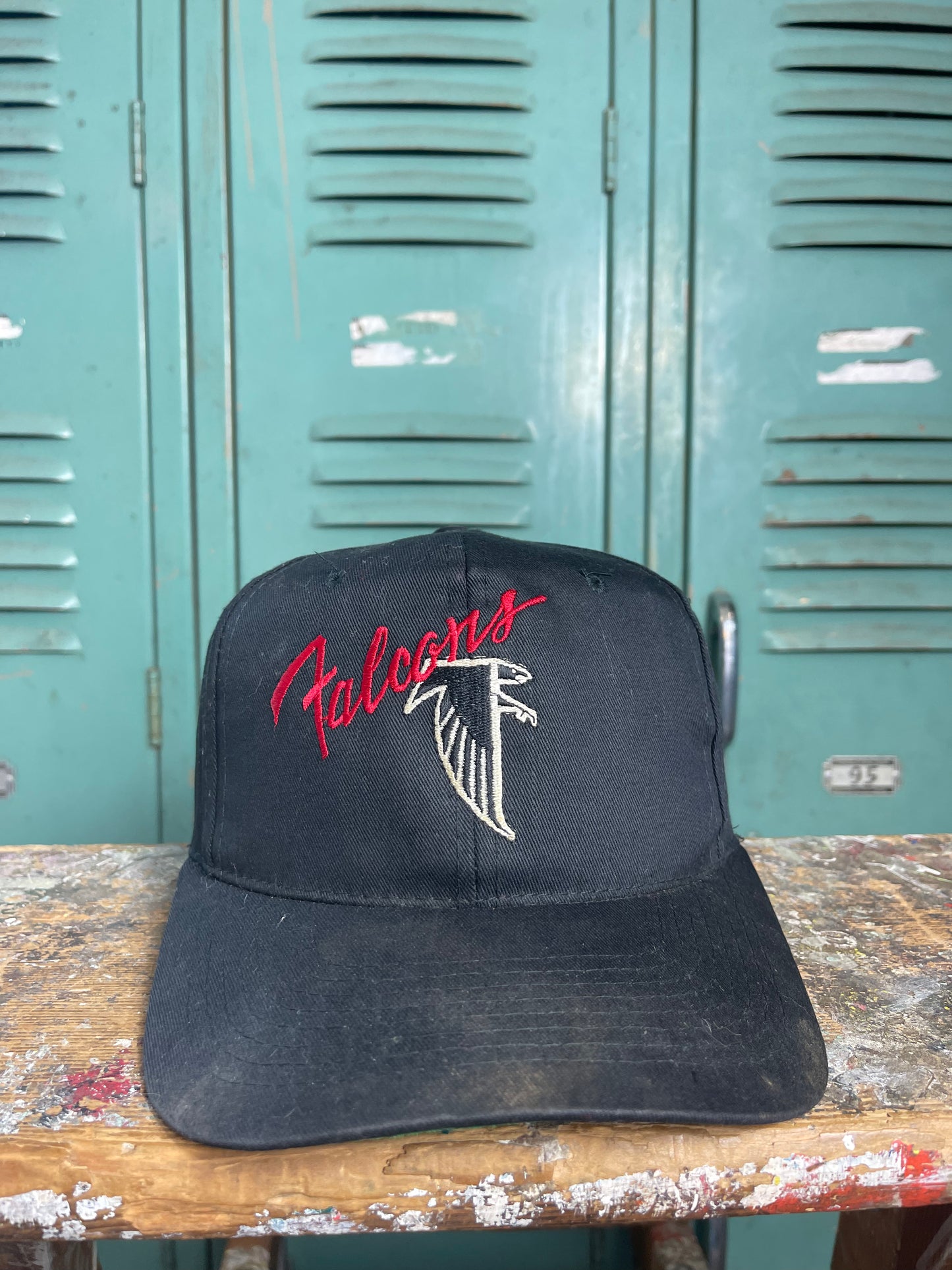 90’s Atlanta Falcons Vintage Black NFL Snapback Hat (OSFA)
