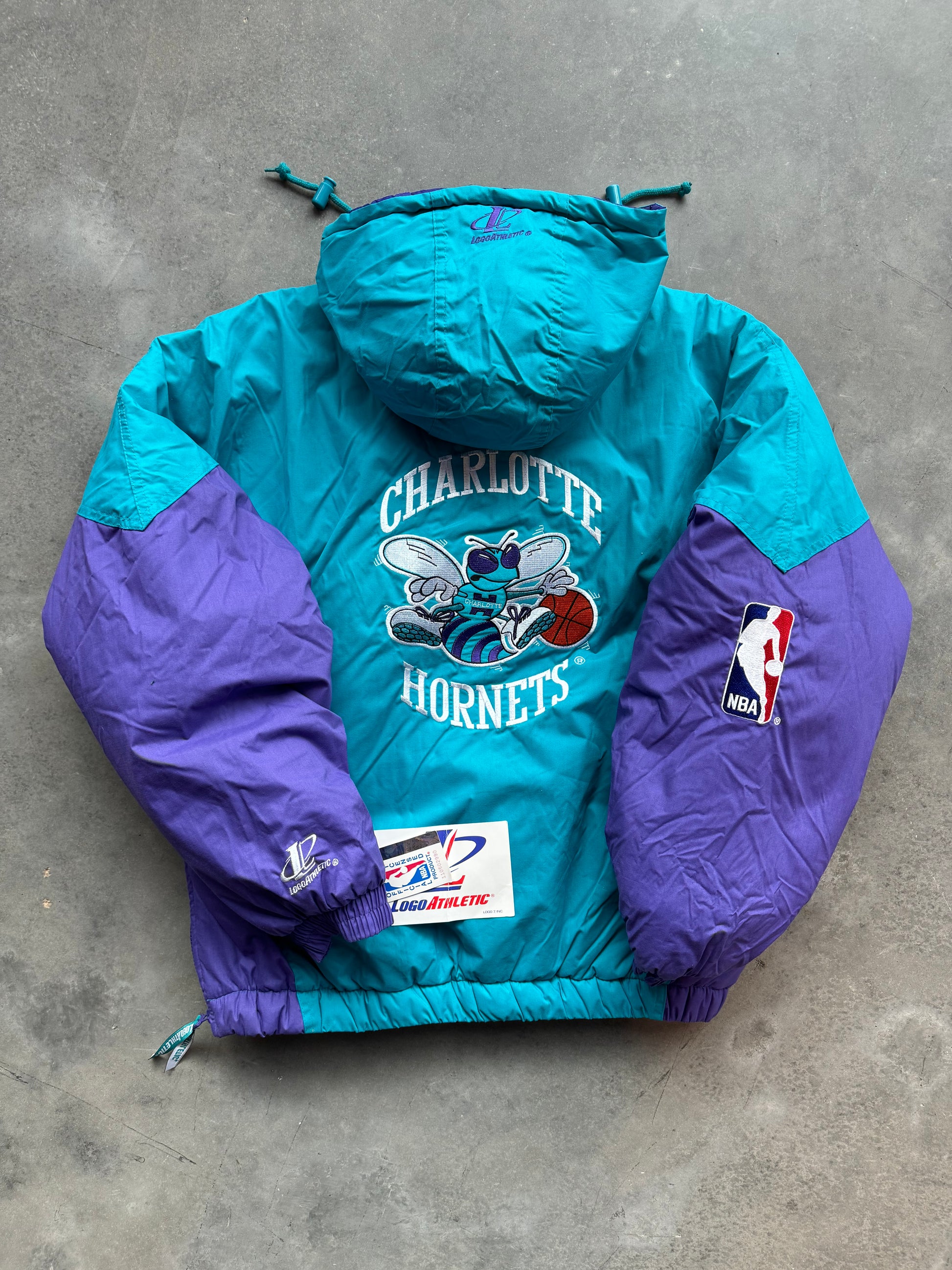 90 s Charlotte Hornets Vintage Logo Athletic Colorblocked Half Zip NBA Locker Room CLT