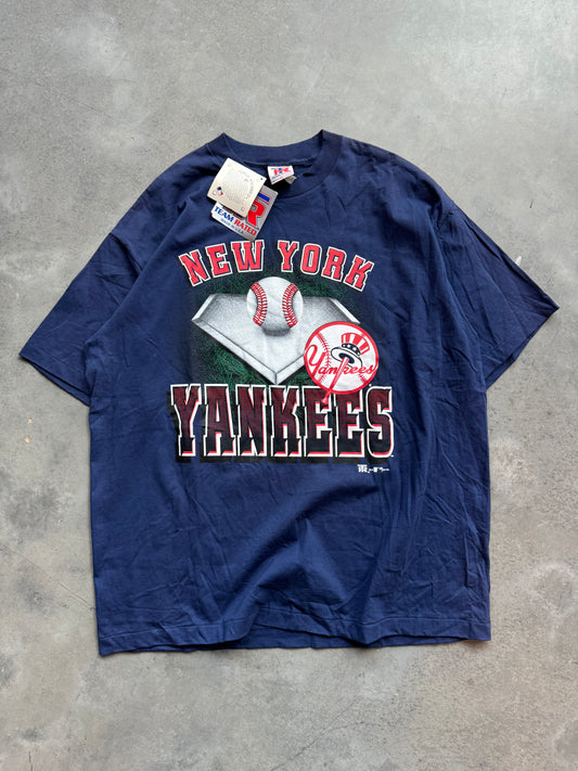 1994 New York Yankees Vintage Block Letter Spellout MLB Tee - Deadstock (XL)