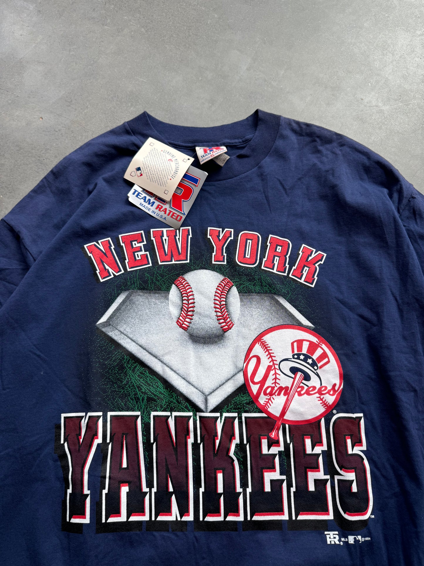 1994 New York Yankees Vintage Block Letter Spellout MLB Tee - Deadstock (XL)