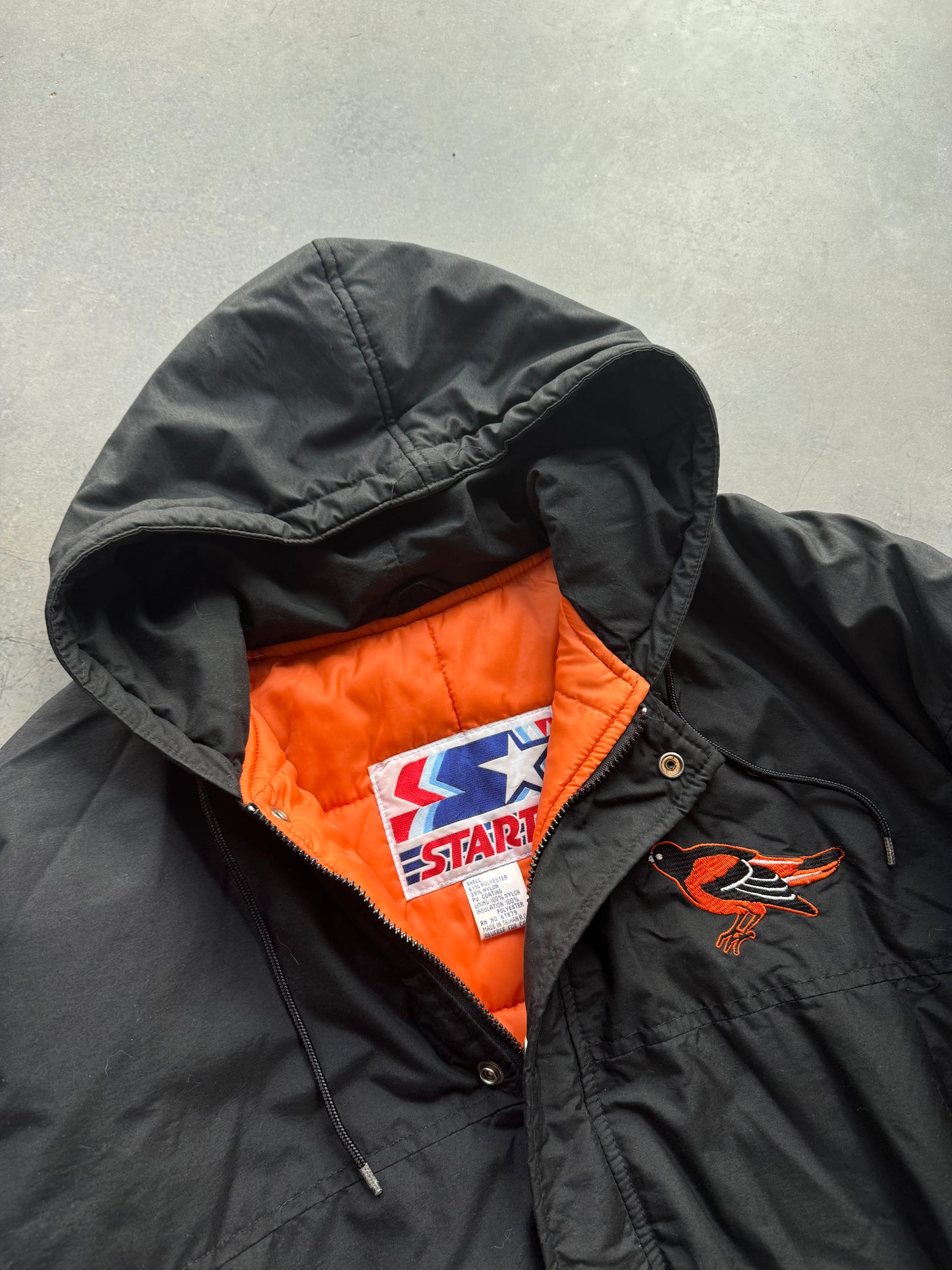 90’s Baltimore Orioles Vintage Black MLB Script Tailsweep Starter Puffer Jacket (XL)