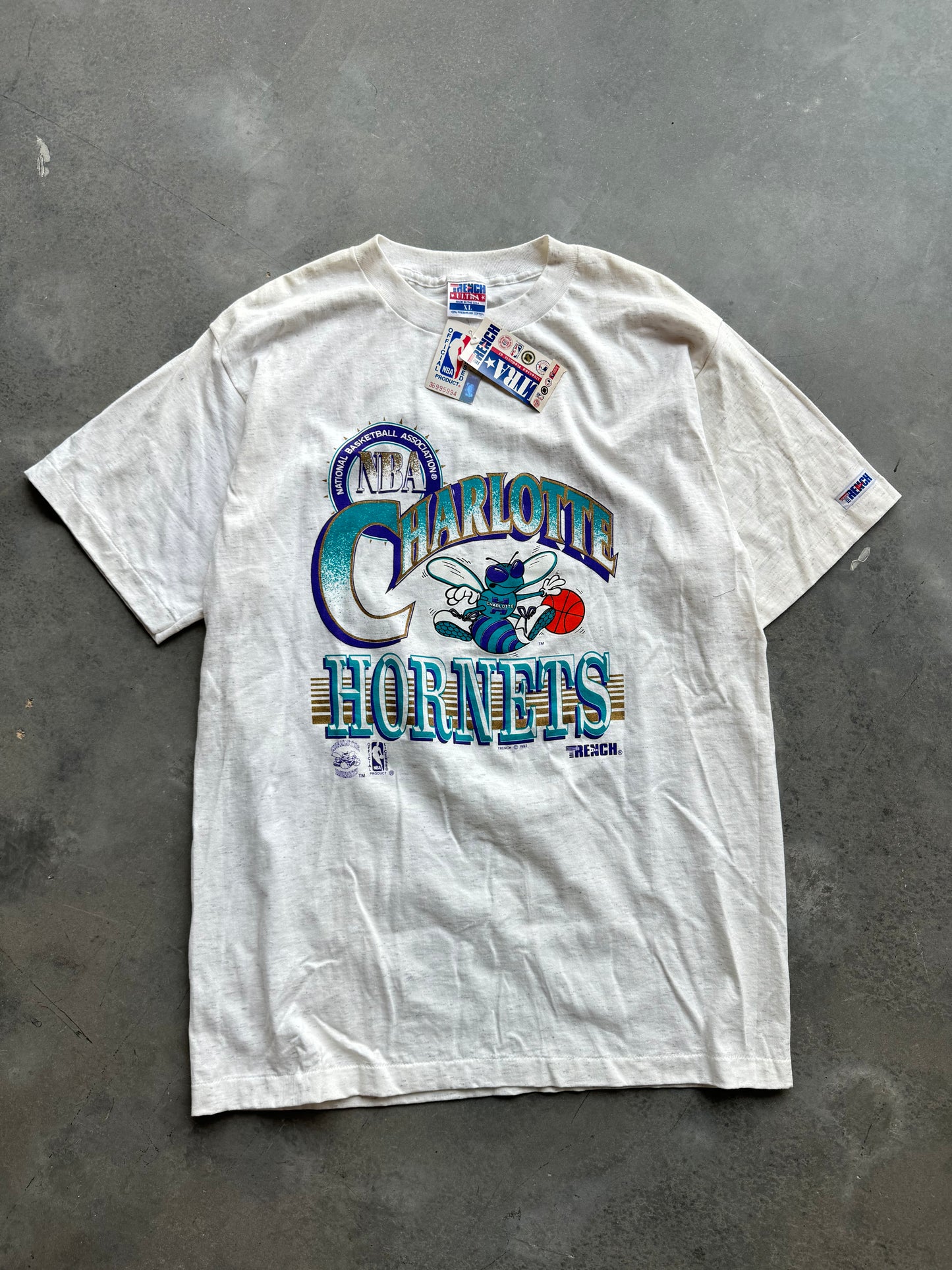 1992 Charlotte Hornets Vintage Trench Sportswear NBA Arch Spellout Tee - Deadstock (XL)