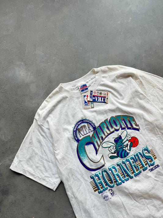 1992 Charlotte Hornets Vintage Trench Sportswear NBA Arch Spellout Tee - Deadstock (XL)