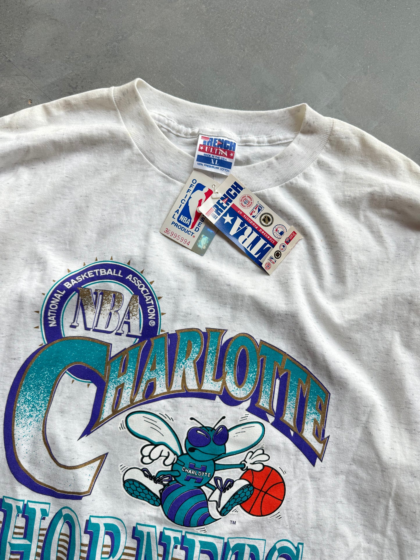 1992 Charlotte Hornets Vintage Trench Sportswear NBA Arch Spellout Tee - Deadstock (XL)