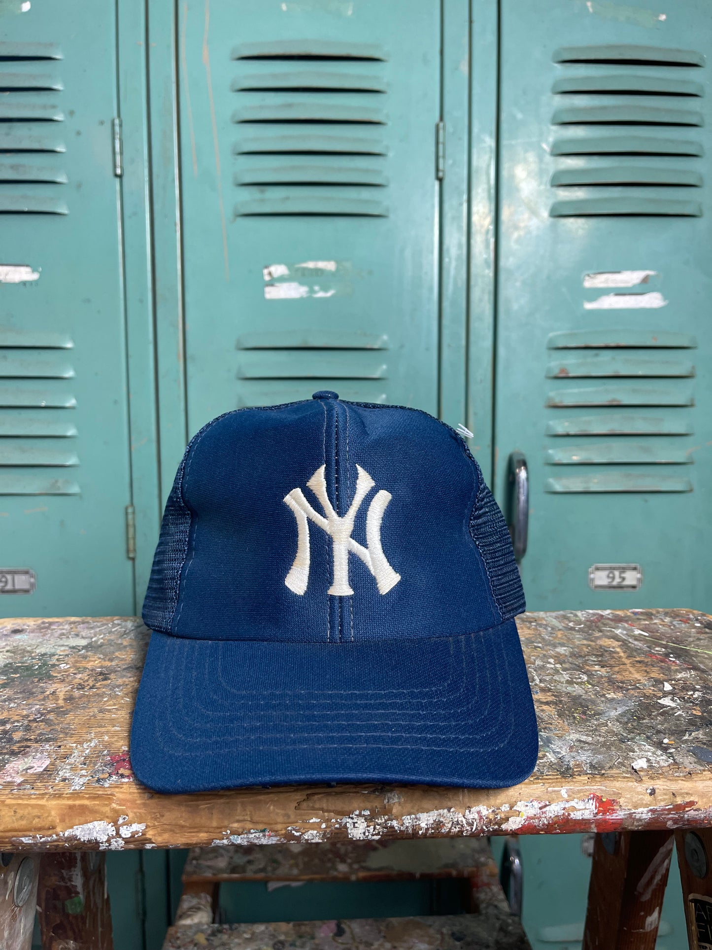 80’s New York Yankees Vintage MLB Trucker Snapback Hat - Deadstock (OSFA)