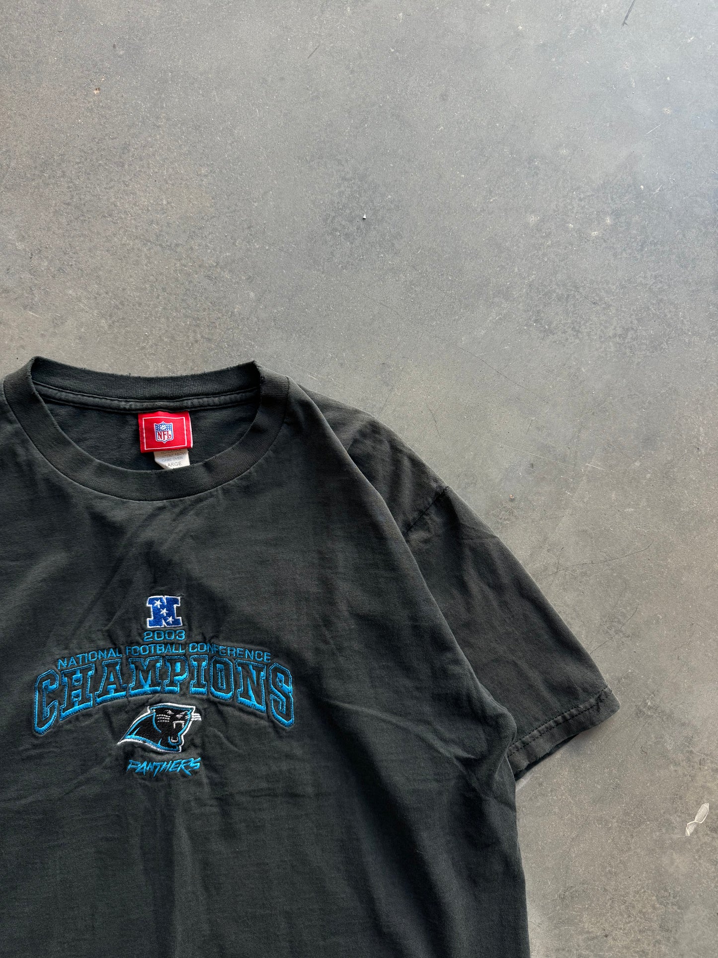 2003 Carolina Panthers Vintage NFC Champions Embroidered Faded NFL Tee (XL)