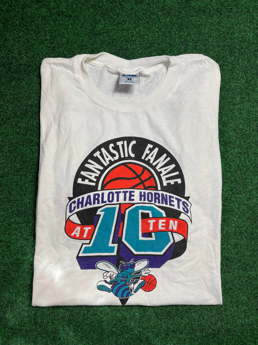 1998 Charlotte Hornets Season Finale Vintage NBA Tee (XL)