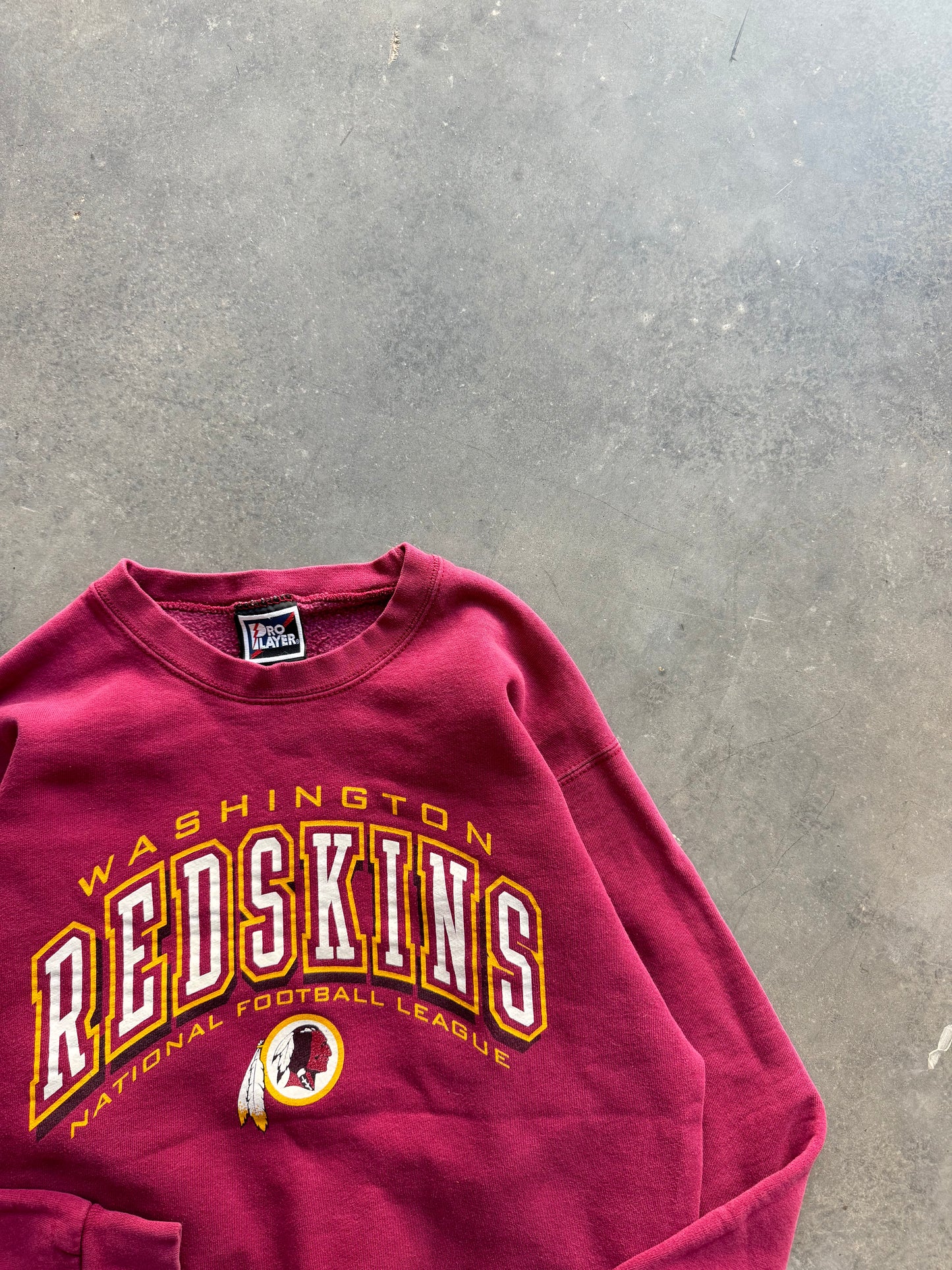 90’s Washington Redskins Vintage Pro Player NFL Crewneck (Small)