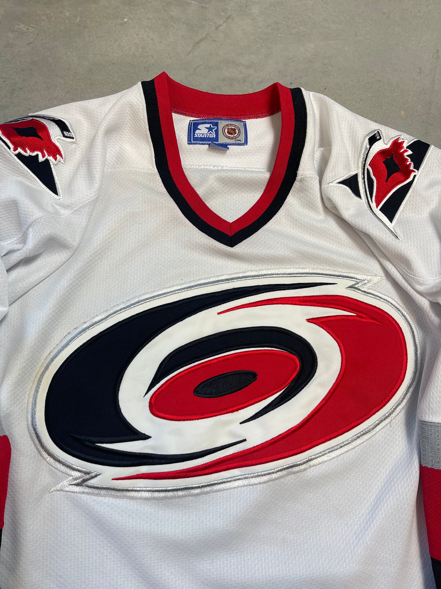 90’s Carolina Hurricanes Vintage Starter NHL Hockey Jersey (Medium)