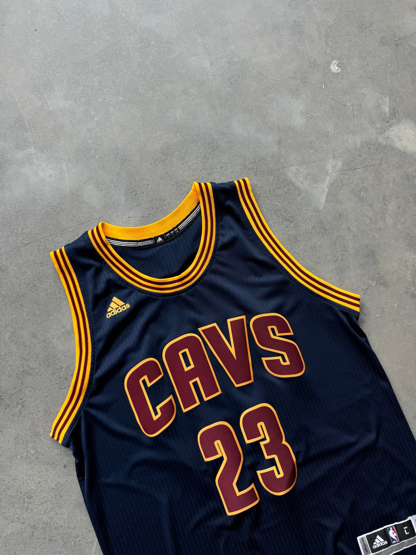 2014/2015 Cleveland Cavaliers LeBron James Navy Adidas Swingman NBA Jersey (Large)