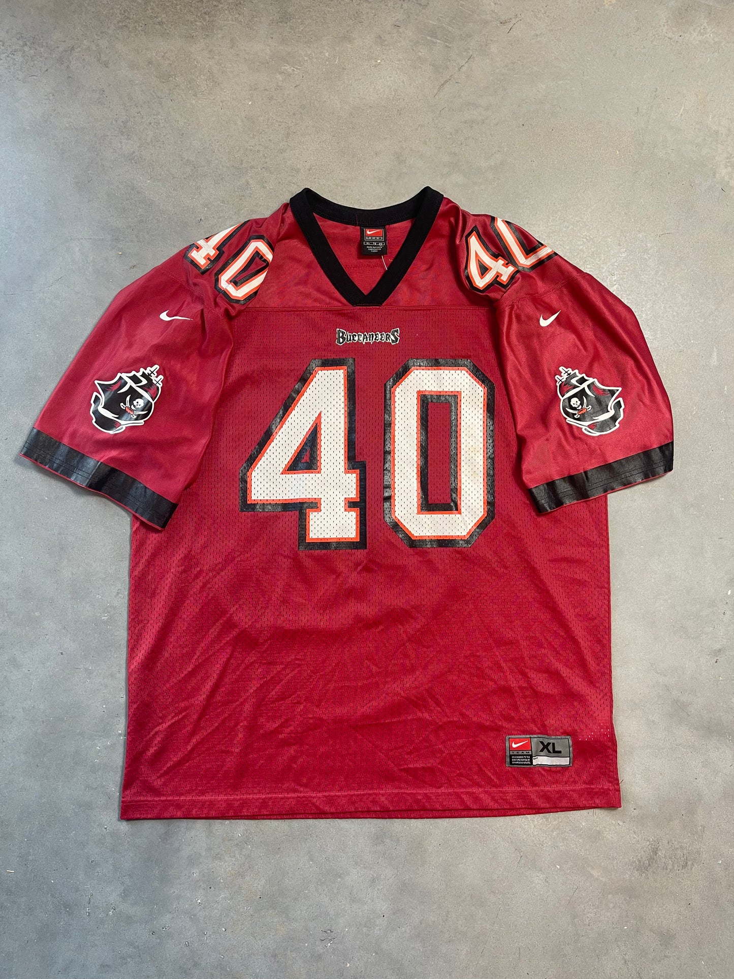 00’s Tampa Bay Buccaneers Mike Alstott Vintage Nike Team Sports NFL Jersey (XL)