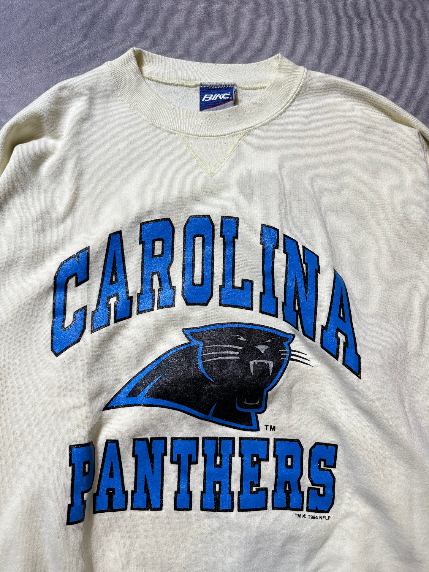 1994 Carolina Panthers Vintage Cream Bike Big Arch Block Letter Spellout NFL Crewneck (XL)