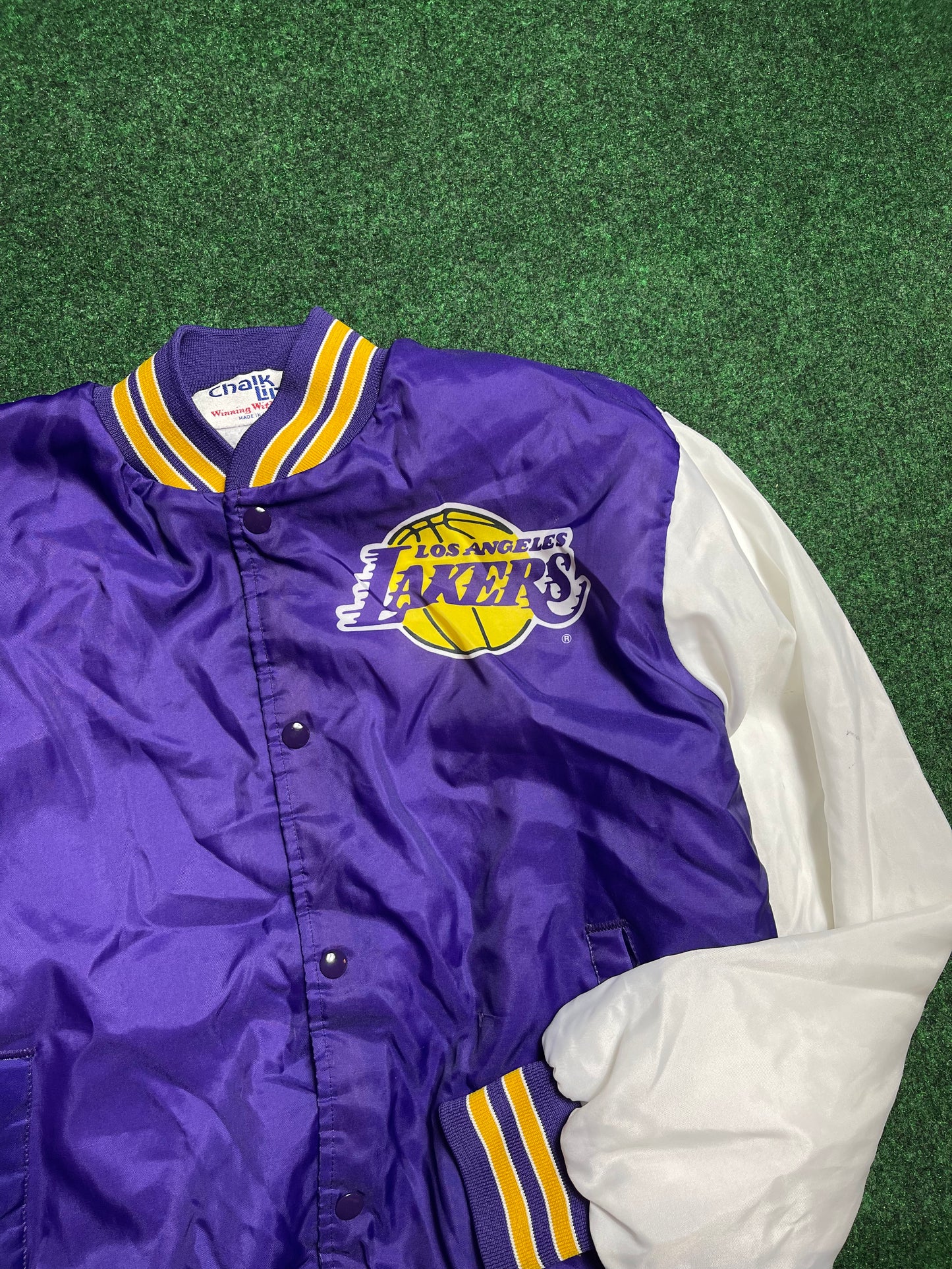 90’s Los Angeles Lakers Vintage Chalkline Fanimation NBA Satin Jacket (Large)