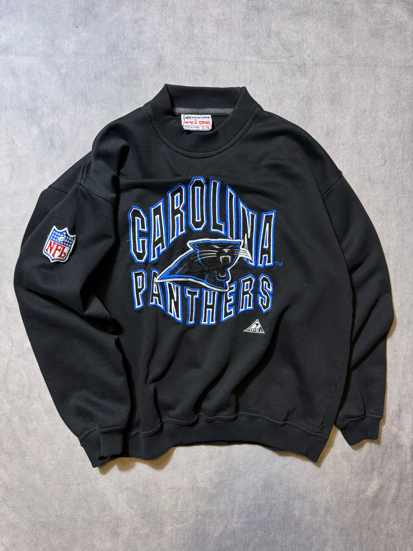 90’s Carolina Panthers Vintage Black Apex One Heavyweight Embroidered Wave Spellout NFL Crewneck (Boxy XL)