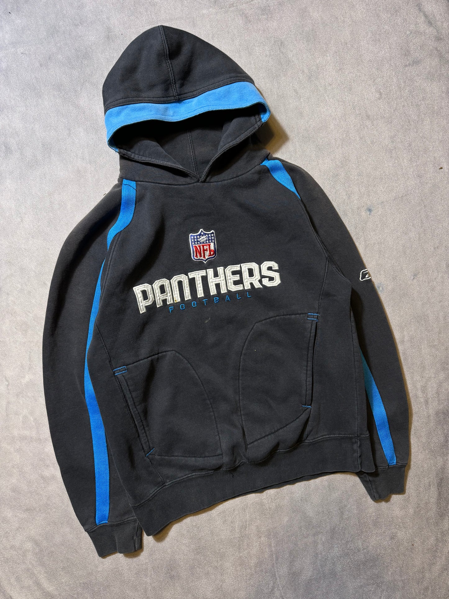 00’s Carolina Panthers Vintage Faded Black Embroidered Reebok NFL Hoodie (Youth Large)