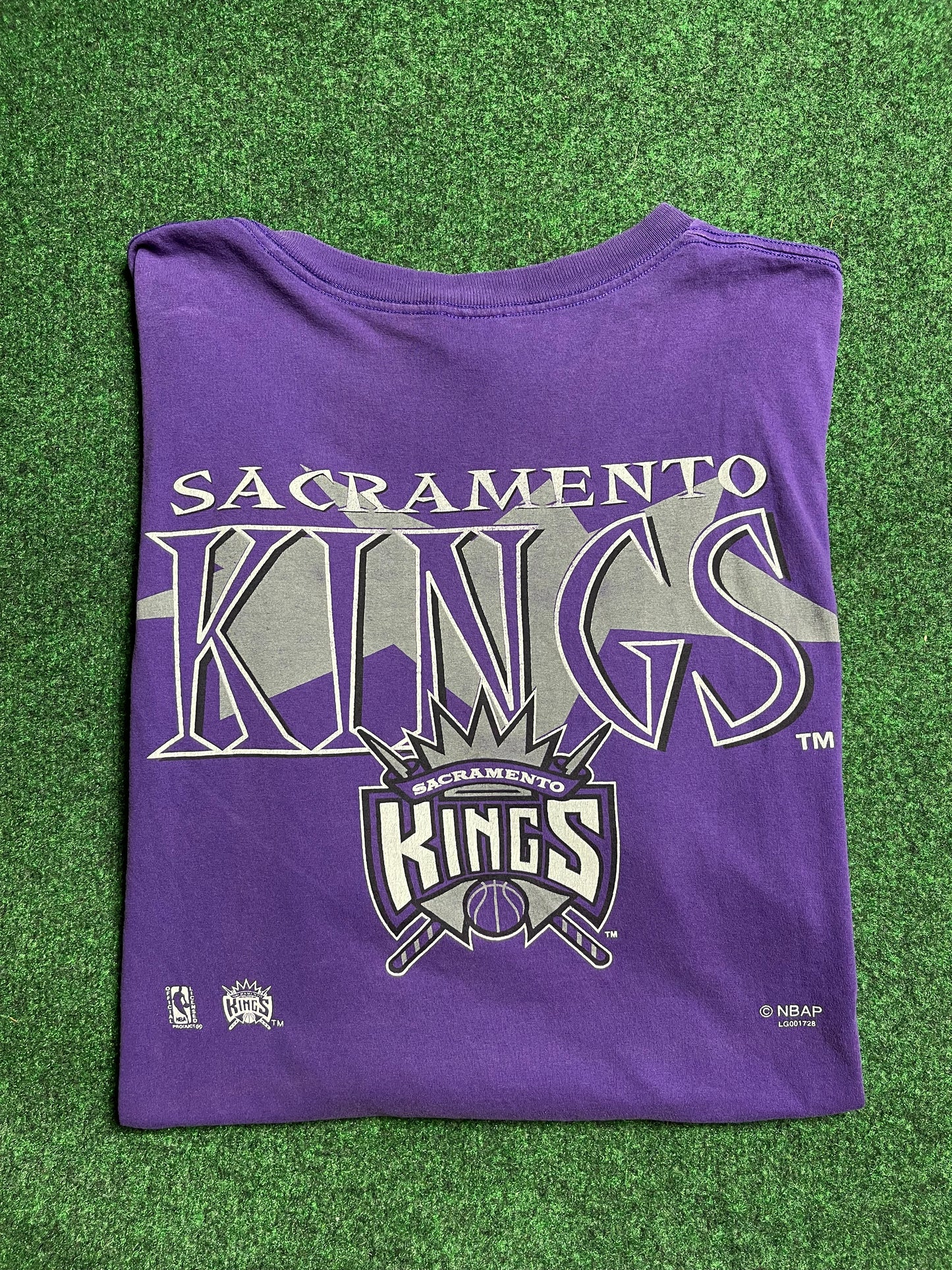 90’s Sacramento Kings Vintage NBA Tee (XXL)