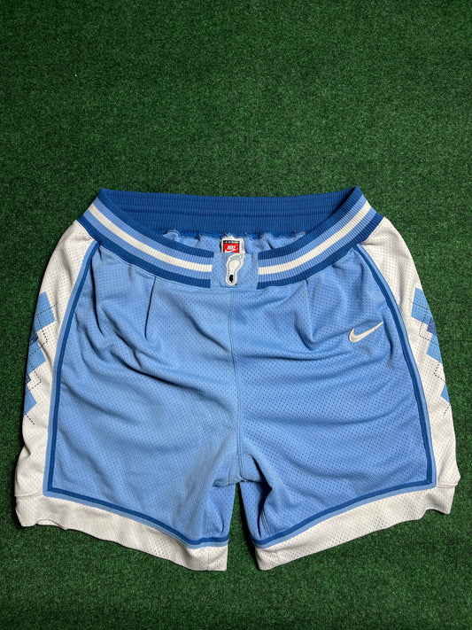90’s UNC North Carolina Tarheels Vintage Nike Heavy Mesh Authentic Shorts (38/XL)