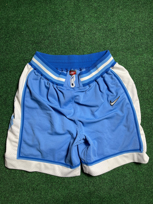 90’s UNC North Carolina Tarheels Vintage Nike Heavy Mesh Authentic Shorts (36/Large)