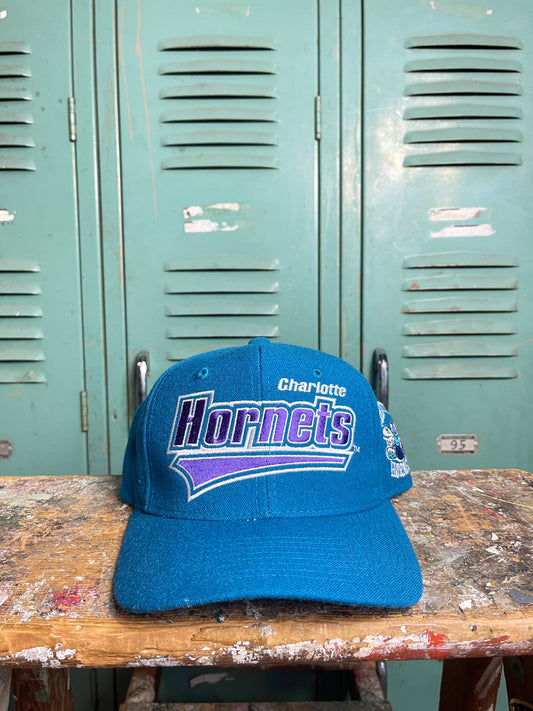 90’s Charlotte Hornets Vintage Starter Wool Snapback NBA Hat (OSFA)