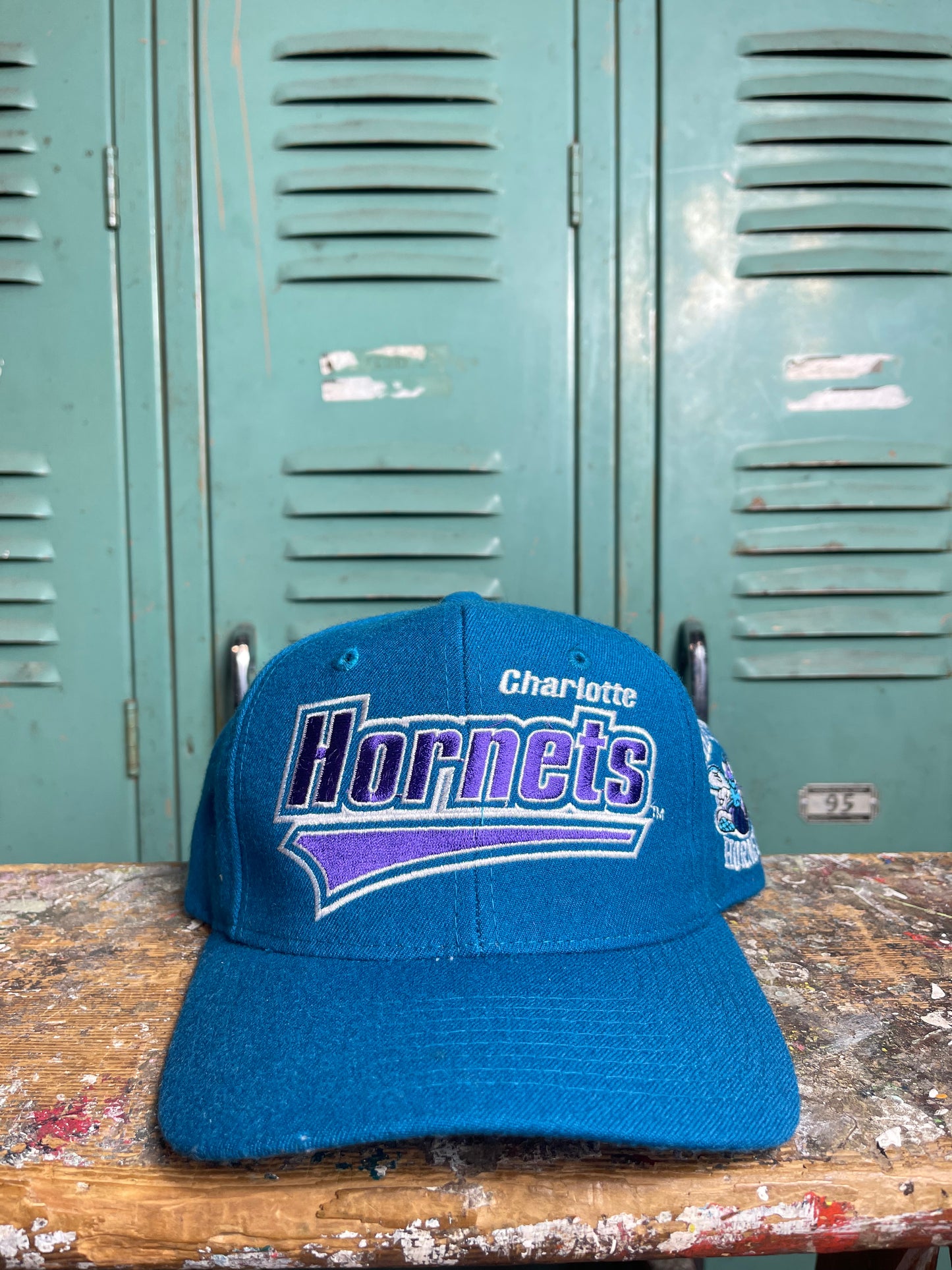 90’s Charlotte Hornets Vintage Starter Wool Snapback NBA Hat (OSFA)