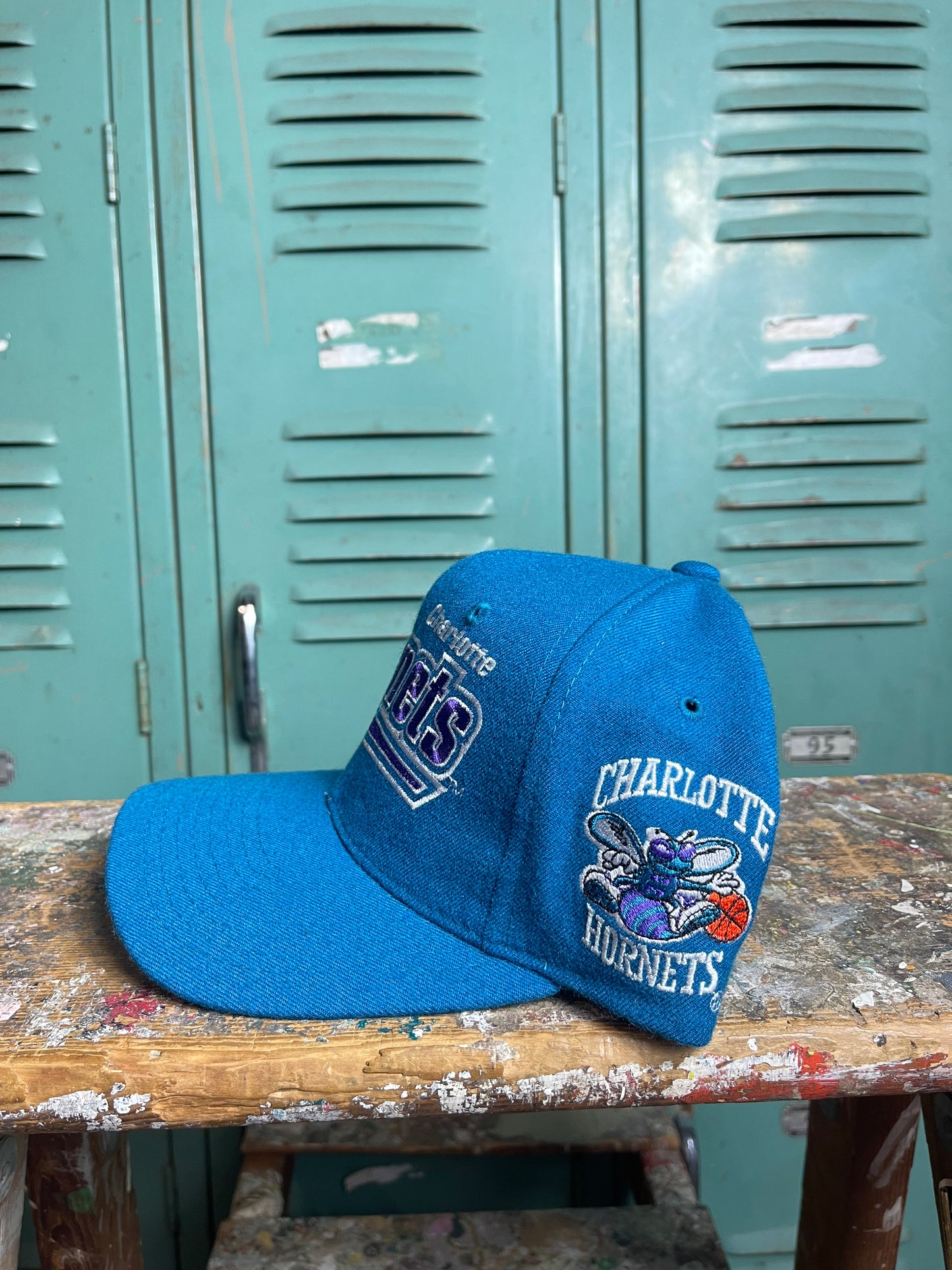 90’s Charlotte Hornets Vintage Starter Wool Snapback NBA Hat (OSFA)