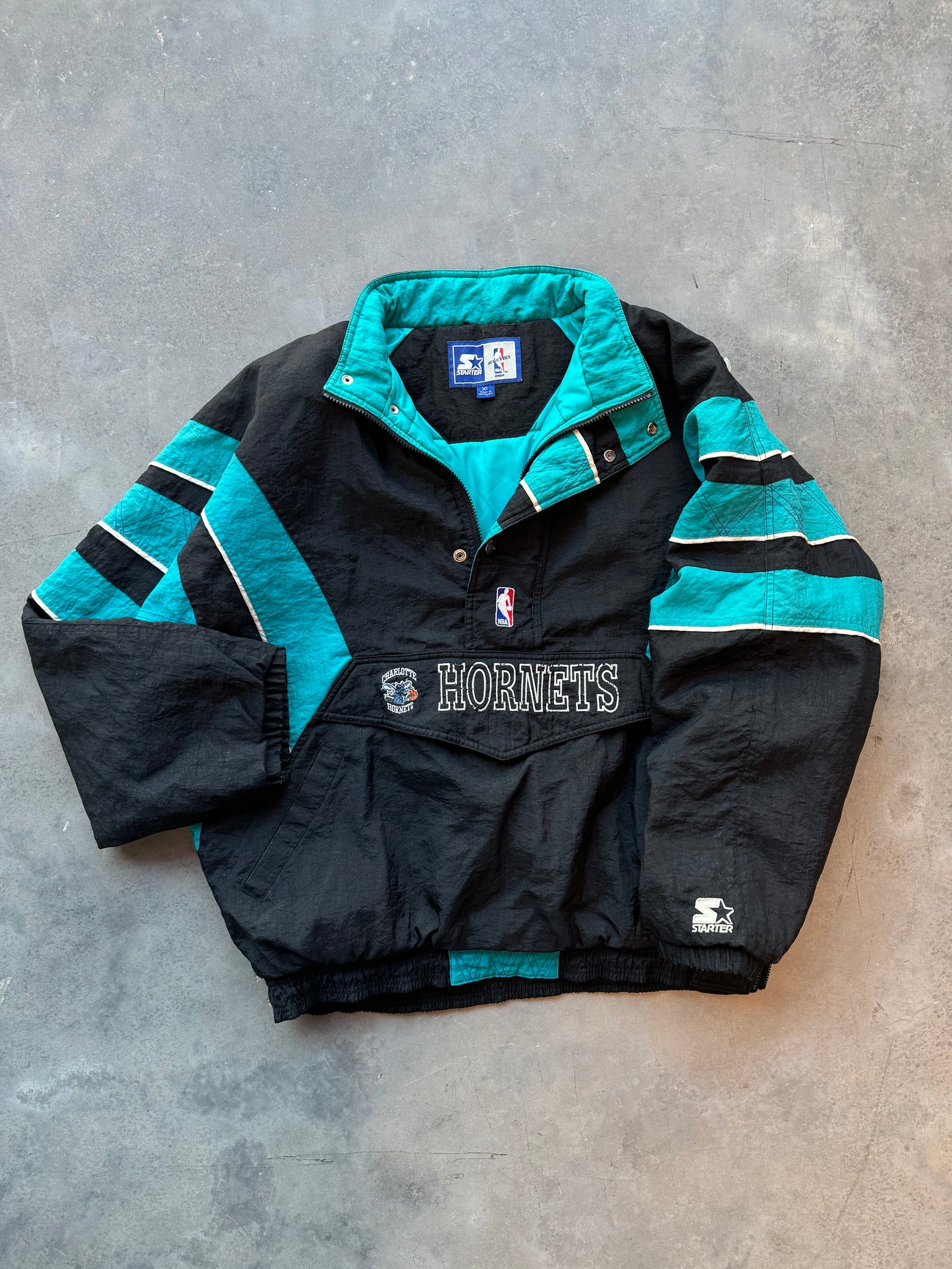 90’s Charlotte Hornets Vintage Black Teal Half Zip Starter NBA Pullover Puffer Jacket (XL)