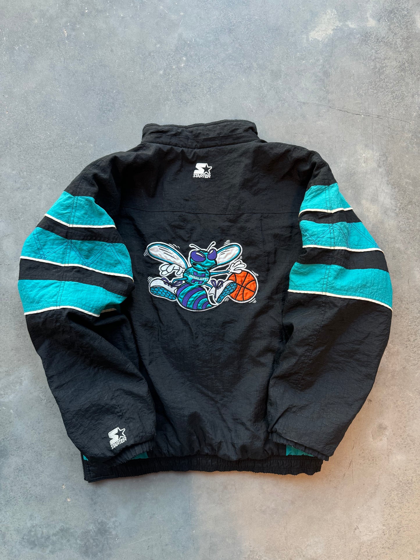 90’s Charlotte Hornets Vintage Black Teal Half Zip Starter NBA Pullover Puffer Jacket (XL)