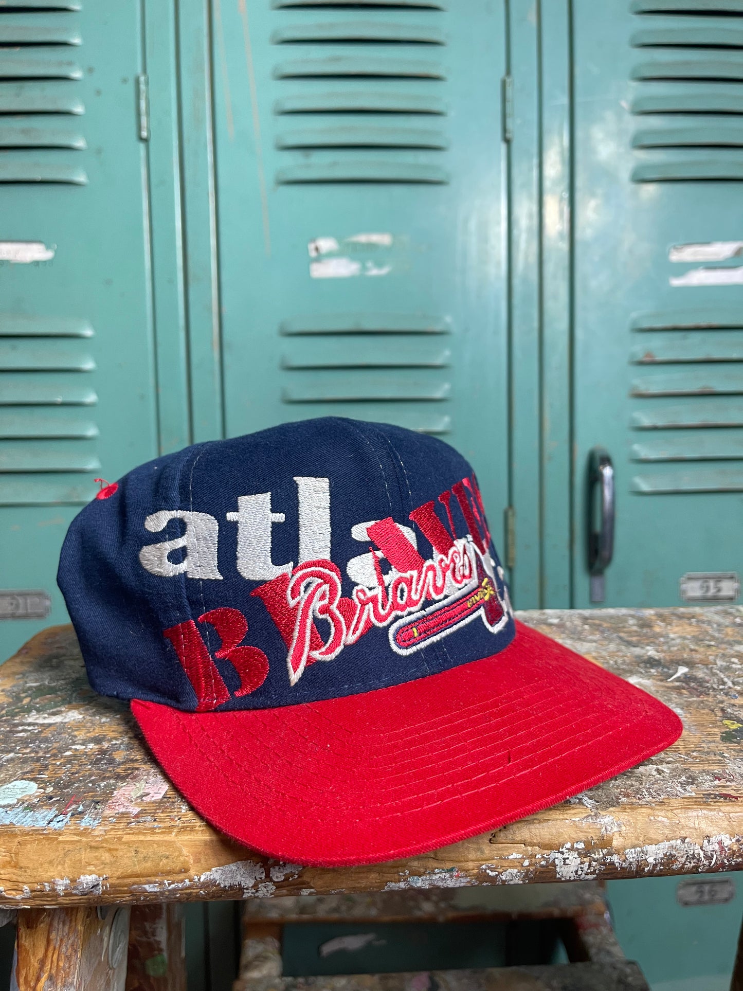 90’s Atlanta Braves Vintage Big Logo MLB Snapback Hat (OSFA)