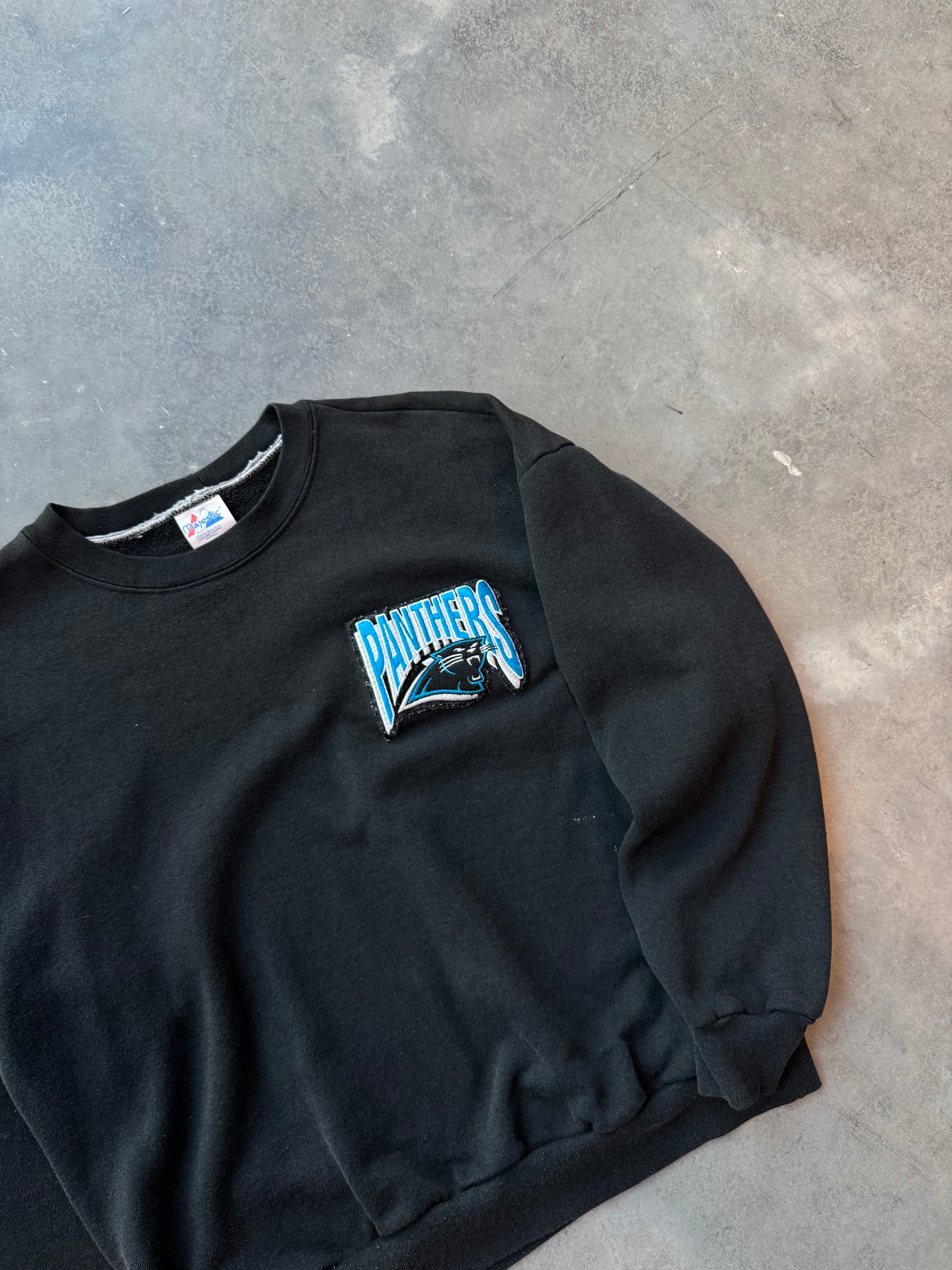 90’s Carolina Panthers Vintage Majestic Black Patch NFL Crewneck (Large)