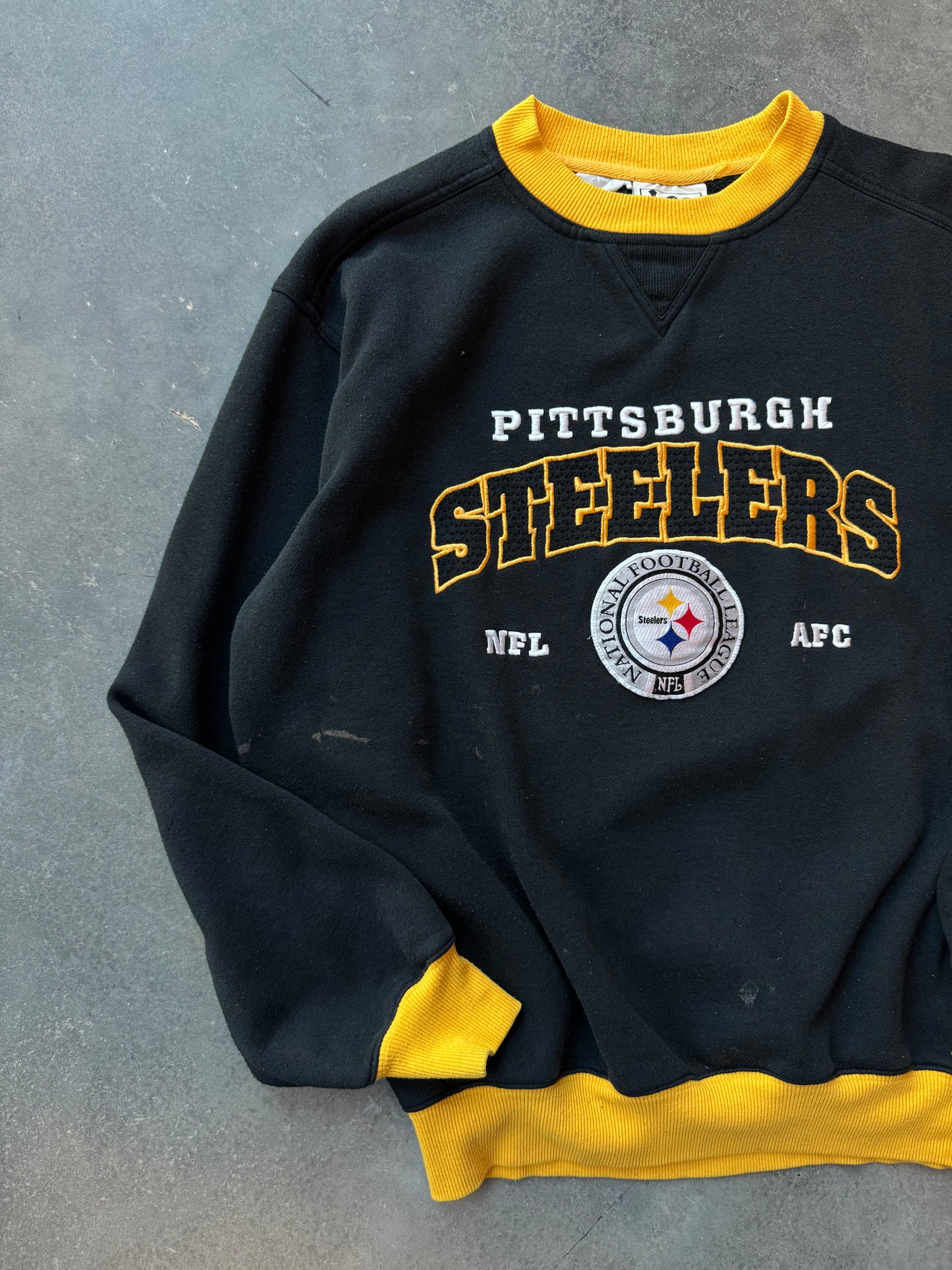 90’s Pittsburgh Steelers Vintage Lee Sport Black Embroidered NFL Crewneck (Medium)