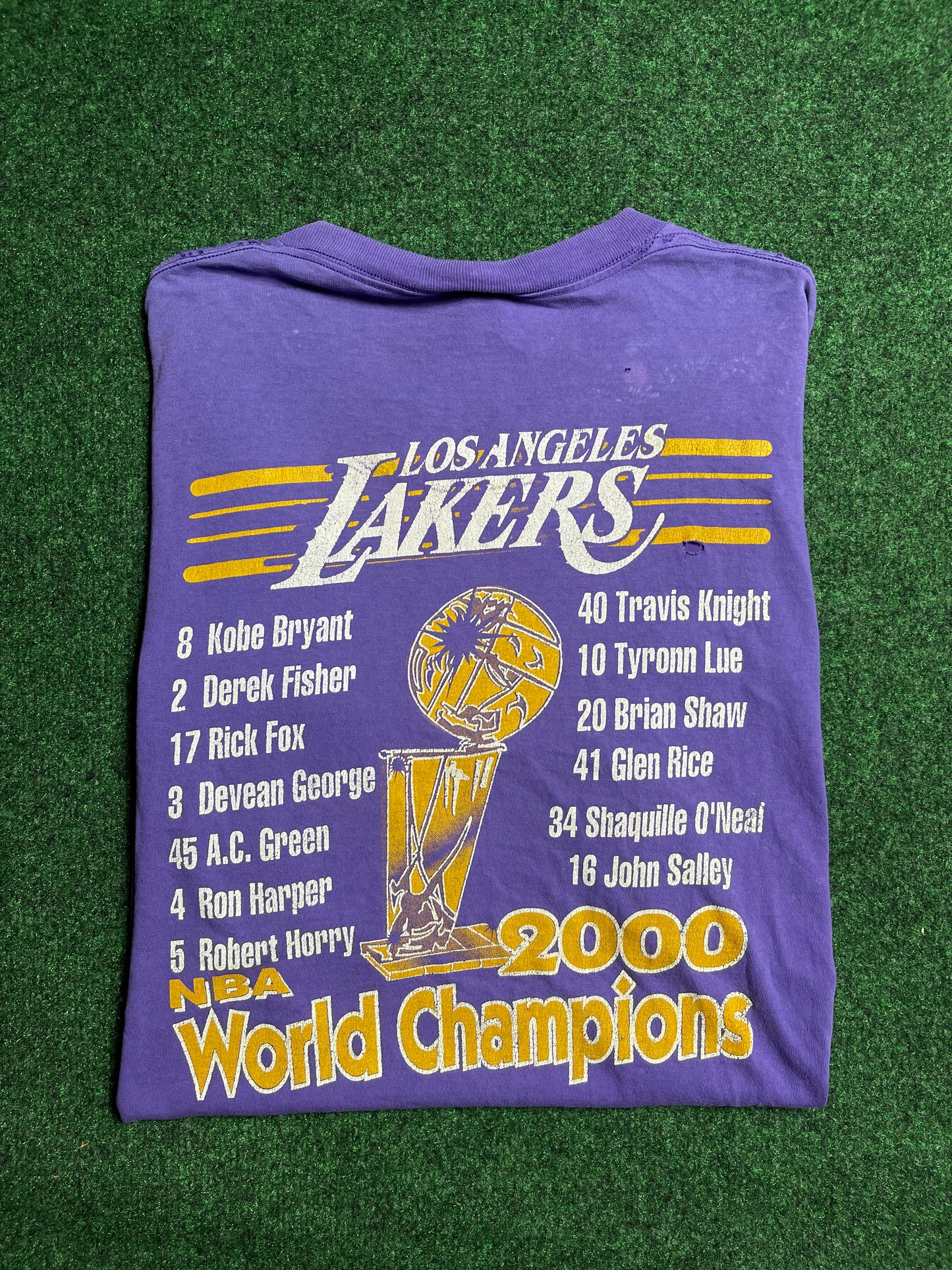 2000 Los Angeles Lakers Vintage NBA Finals Champions Roster Tee (XXL)