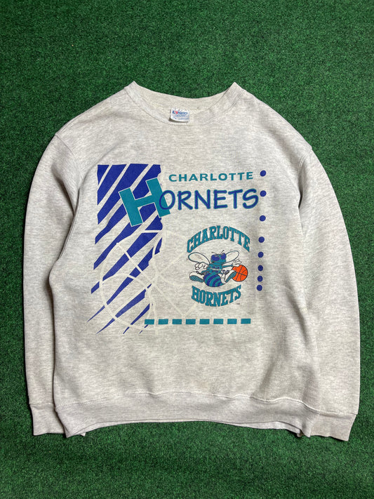 90’s Charlotte Hornets Vintage NBA Crewneck (Large)