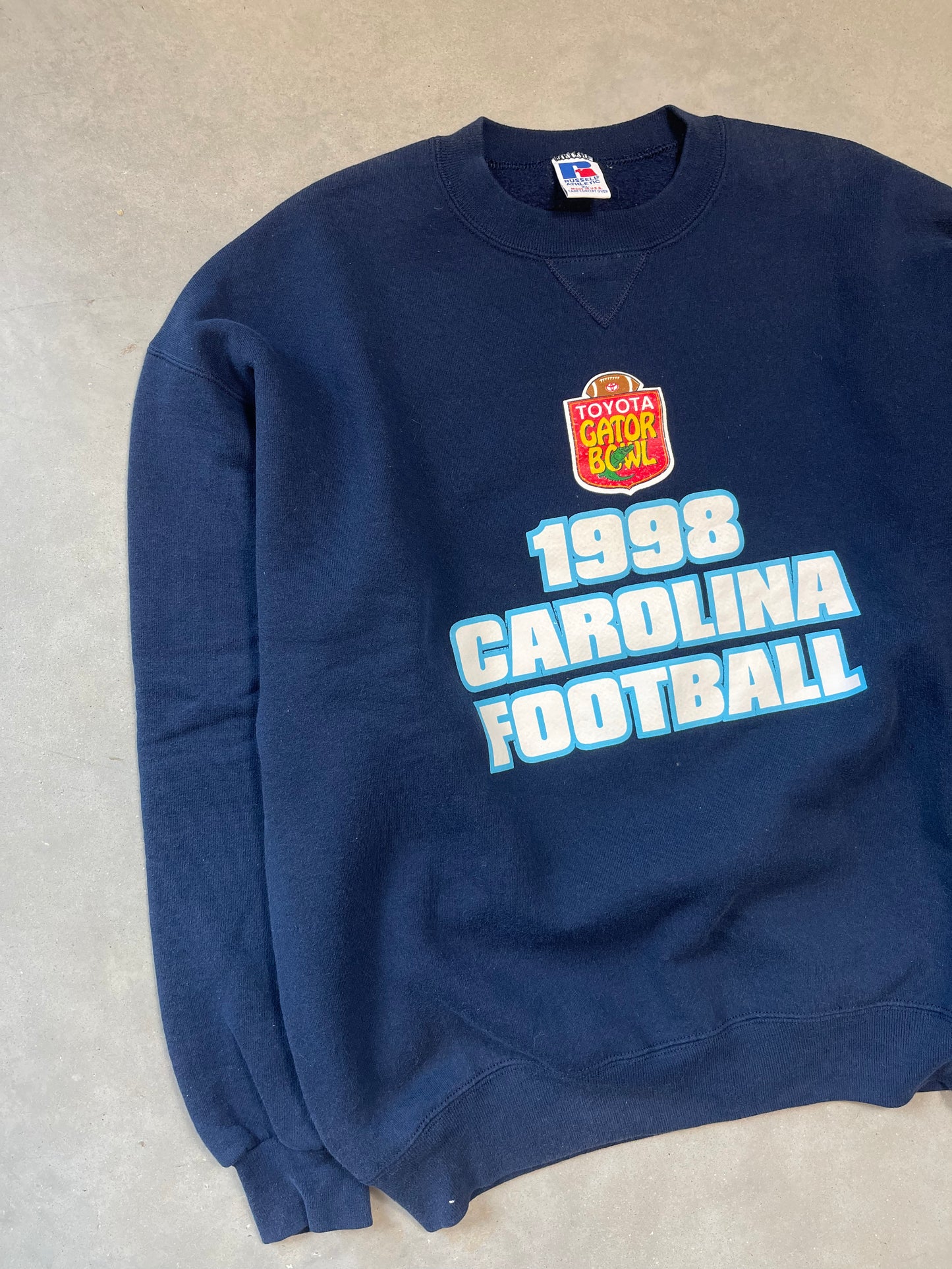 1998 Carolina Tarheels Football Toyota Gator Bowl Vintage Russell Athletic Heavyweight Crewneck (Large)