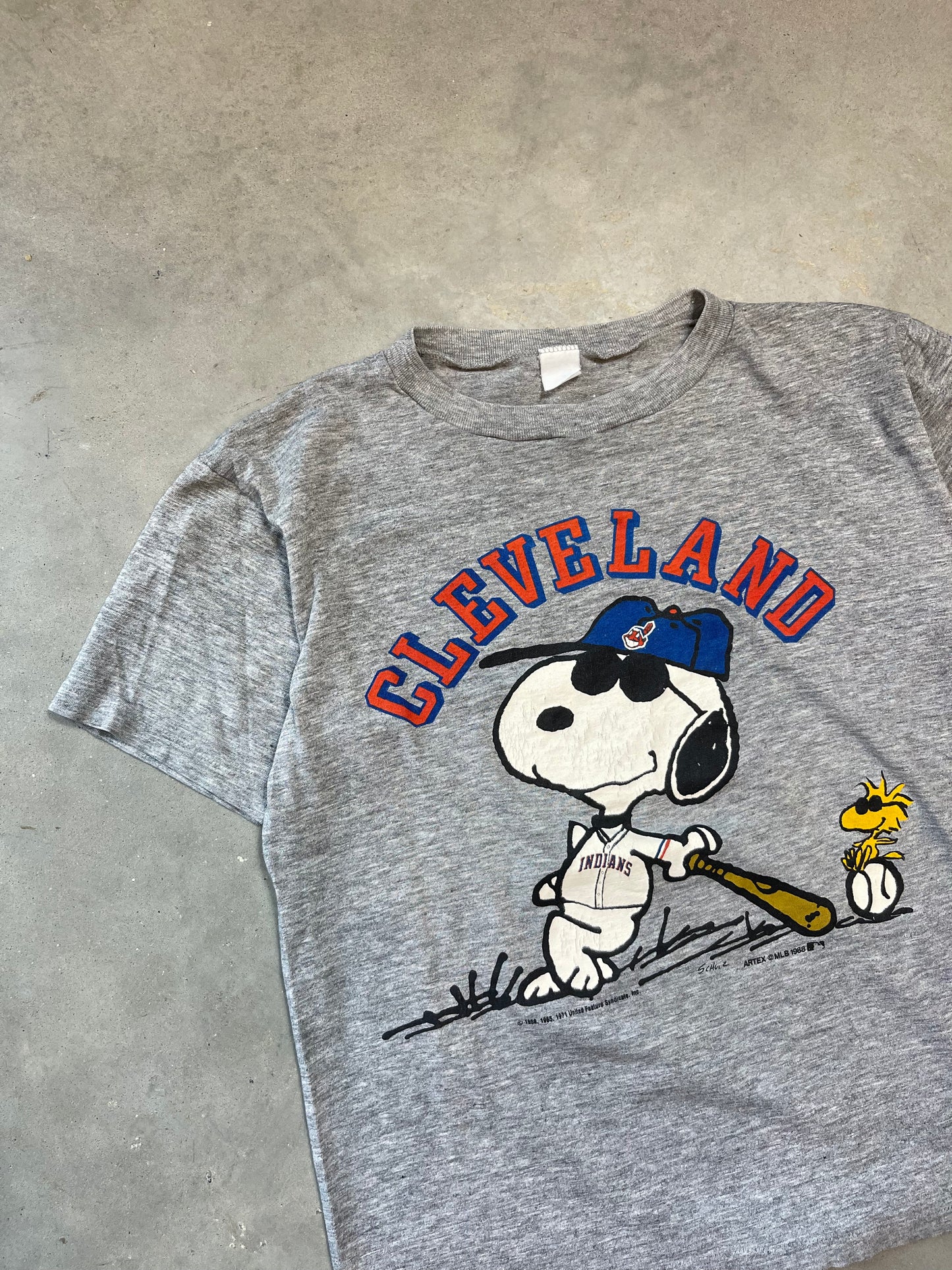 1988 Cleveland Indians x Snoopy The Peanuts Vintage MLB Tee (Medium)