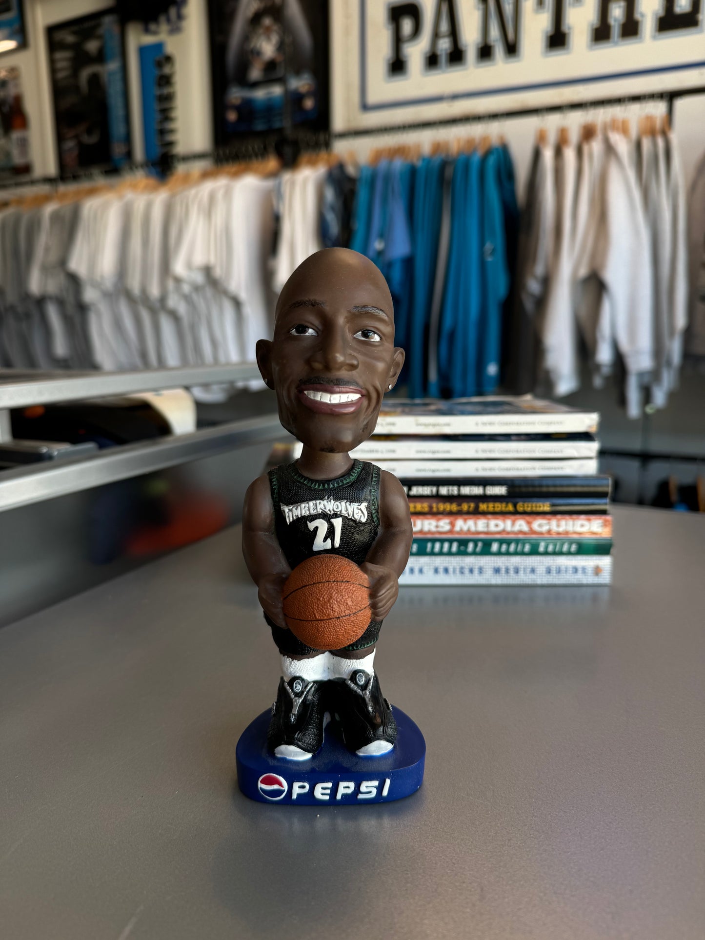 00’s Minnesota Timberwolves Kevin Garnett Vintage Pepsi NBA Bobblehead