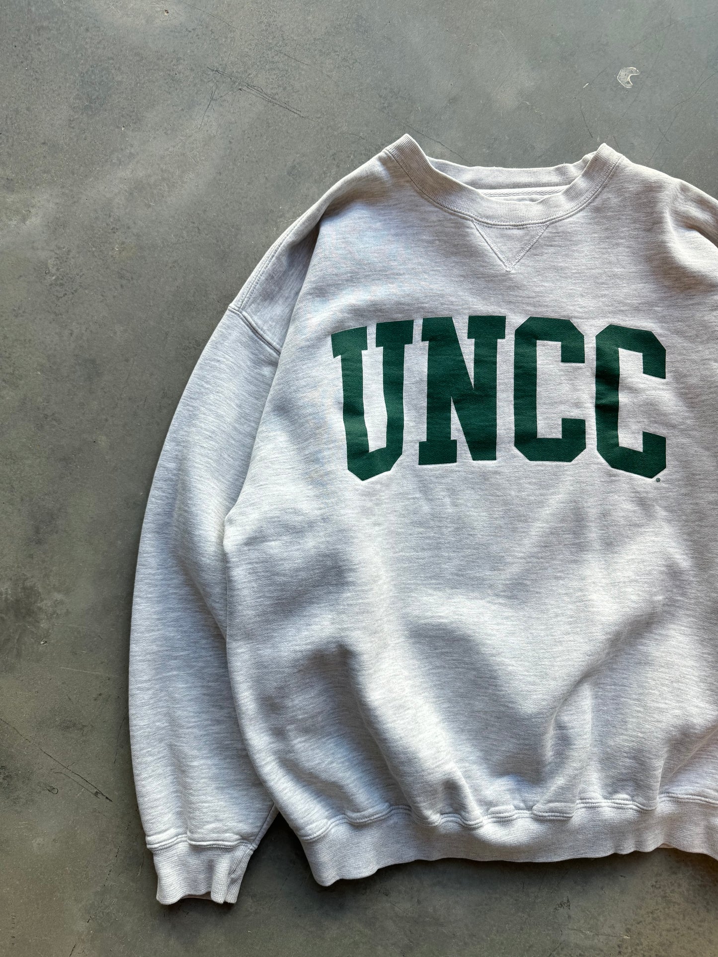 90’s UNC Charlotte 49ers Block Letter Heavyweight College Crewneck (XL)