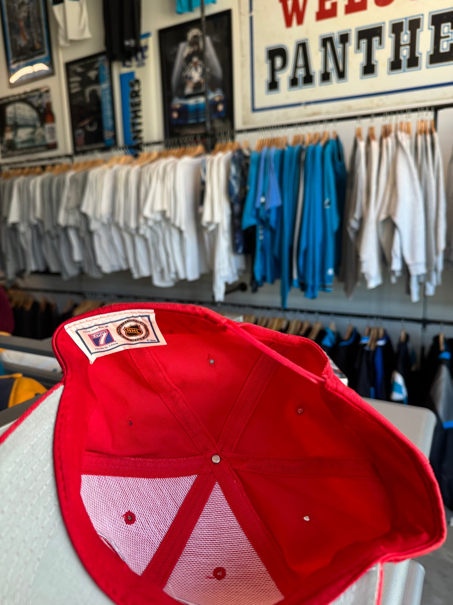 90’s Carolina Hurricanes Vintage Red Logo 7 NHL Hockey Snapback Hat (OSFA)