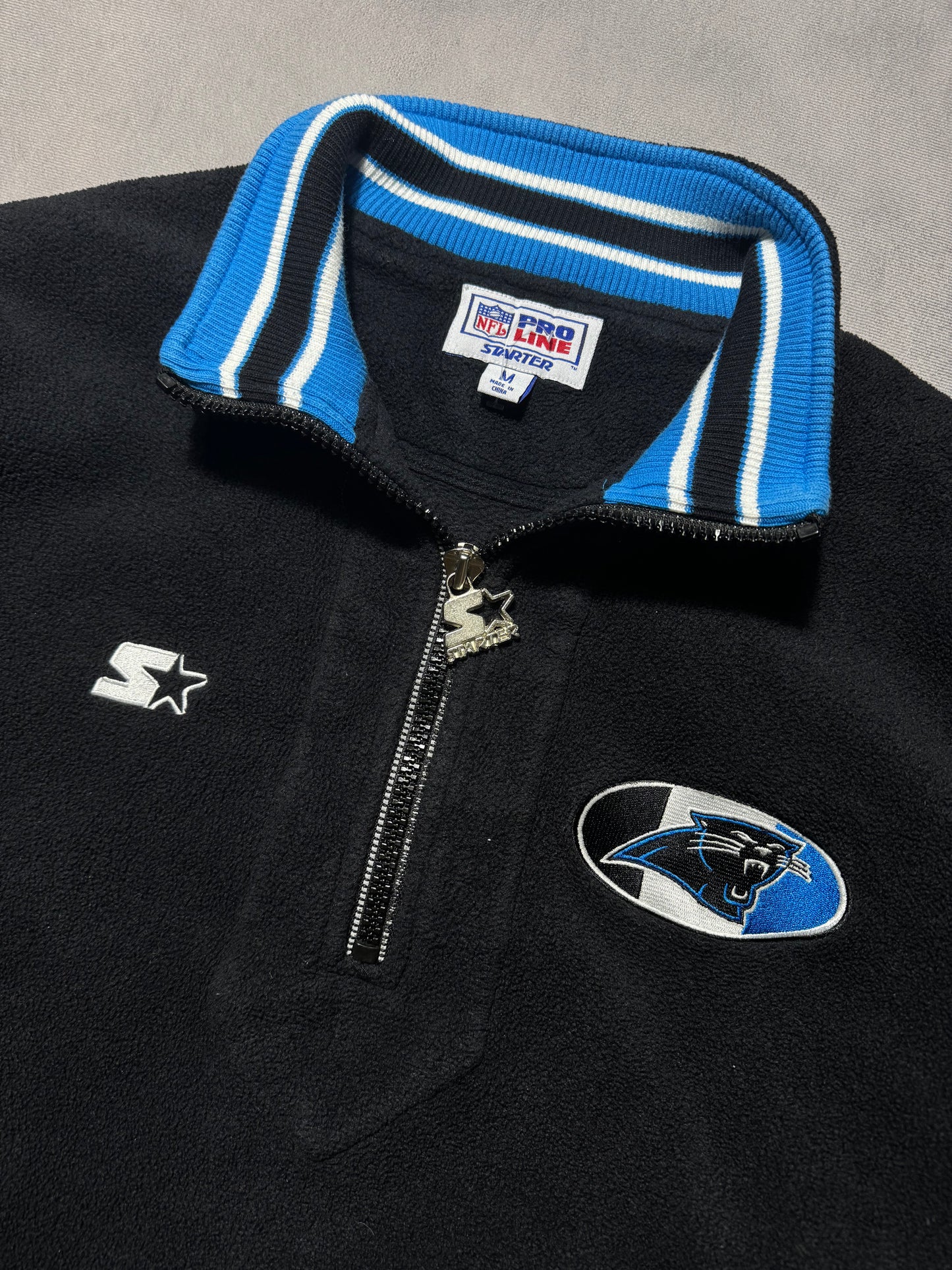 90’s Carolina Panthers Vintage Black Starter Embroidered Half Zip NFL Fleece Pullover (Medium)