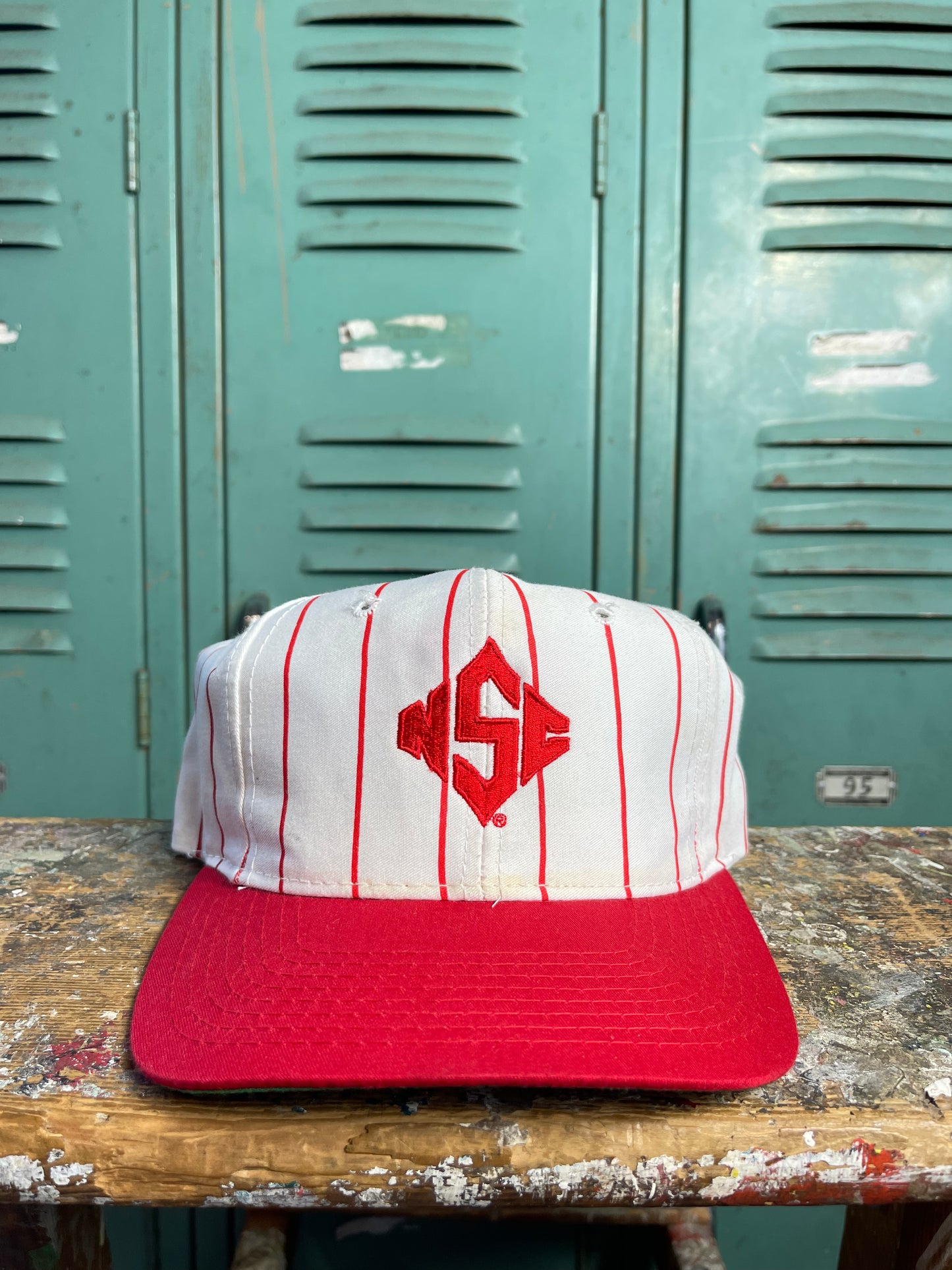 90’s NC State Wolfpack Diamond Logo Vintage Pinstriped Snapback Hat (OSFA)