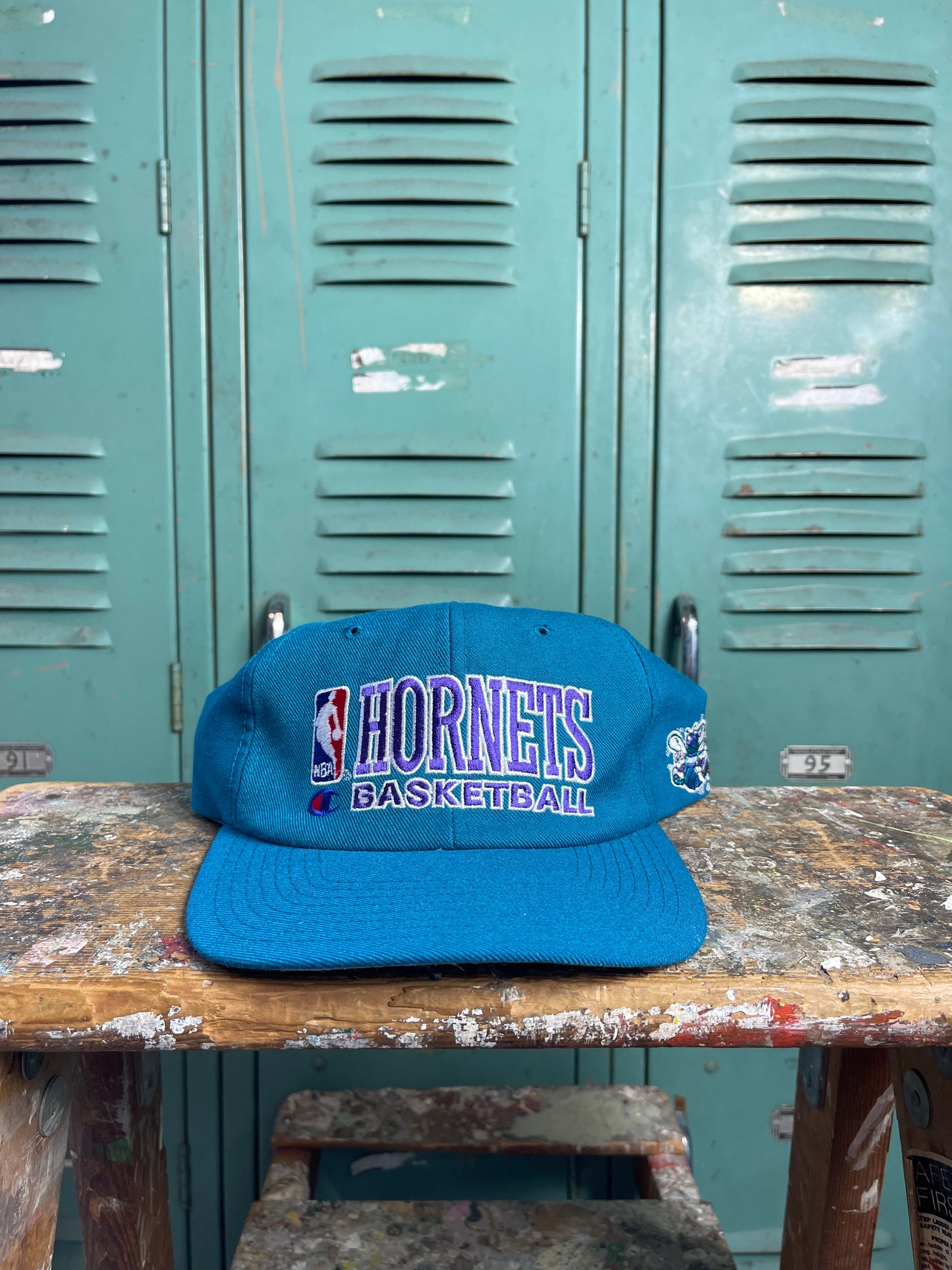 90’s Charlotte Hornets Vintage Champion NBA Snapback Hat (OSFA)