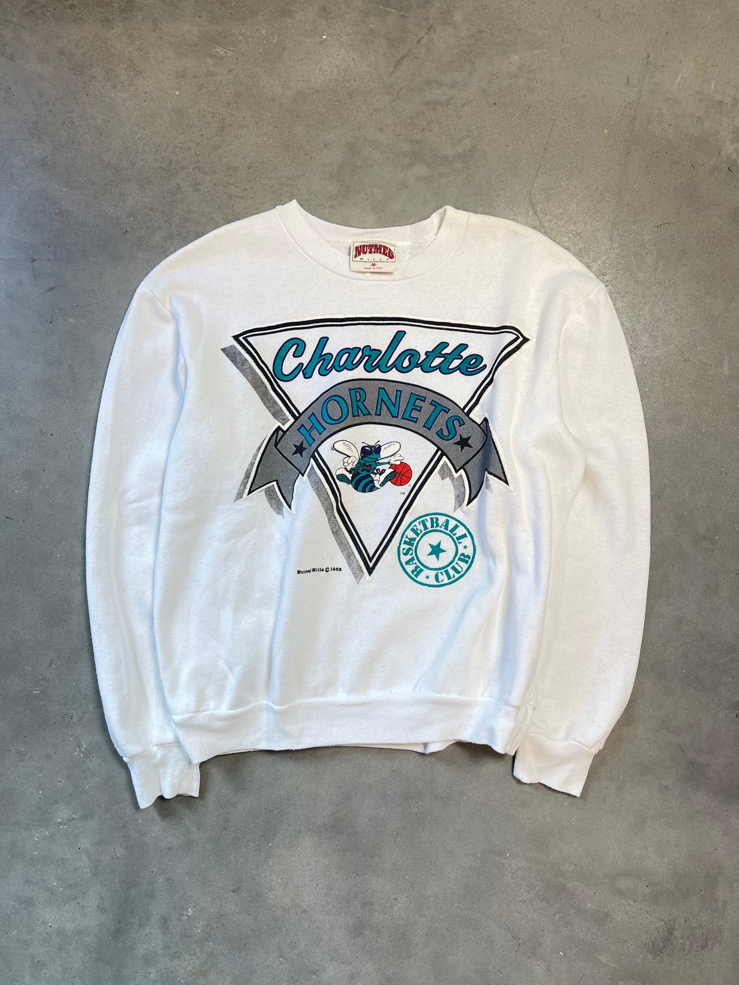 1988 Charlotte Hornets Basketball Club Vintage Inaugural Season NBA Crewneck (Medium)