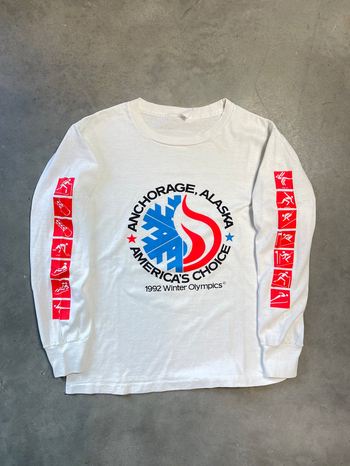 1992 Anchorage Alaska Winter Olympics Vintage Longsleeve Tee (Medium)