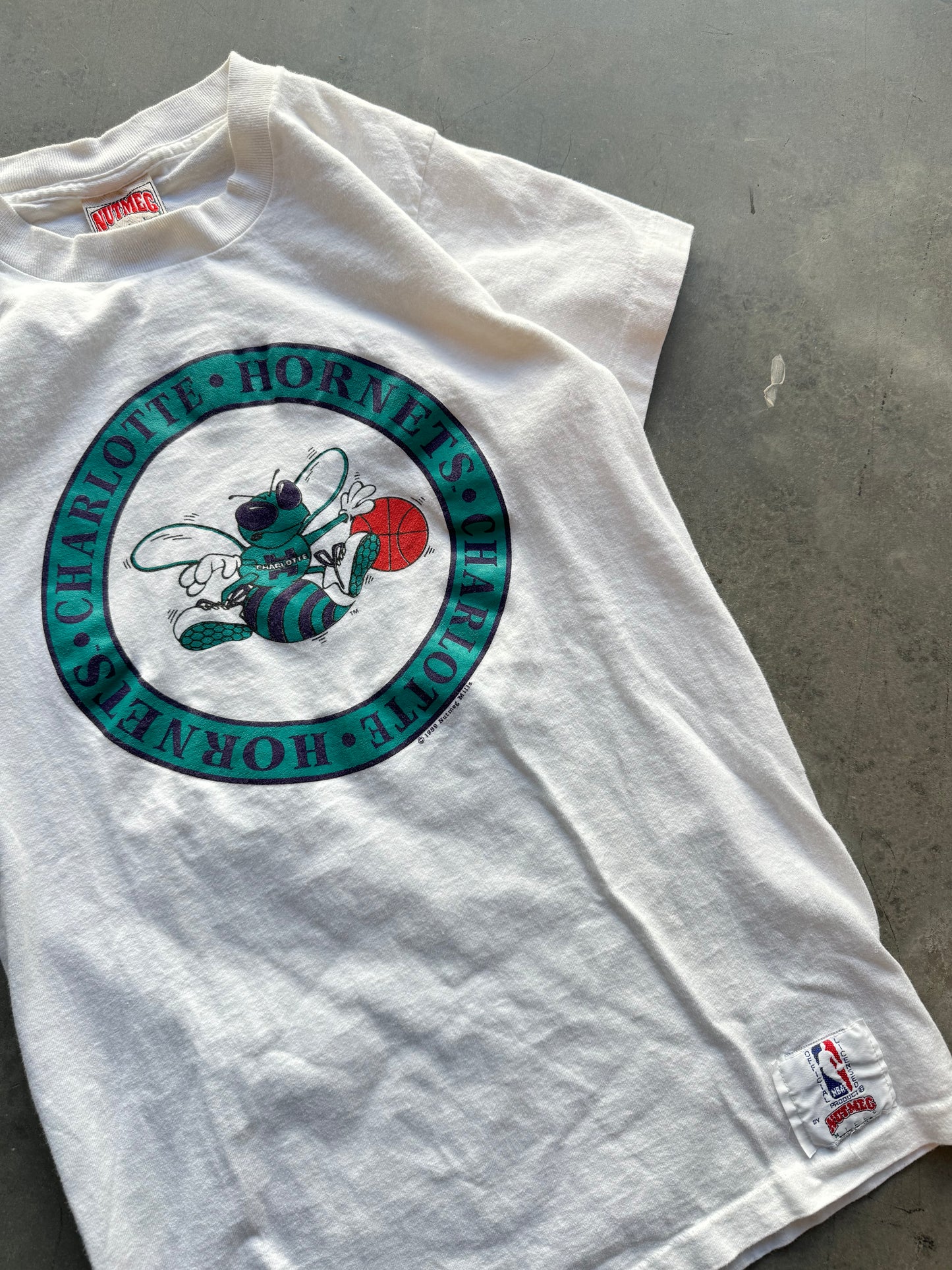 1989 Charlotte Hornets Vintage Nutmeg Mills White NBA Tee (Youth Large)