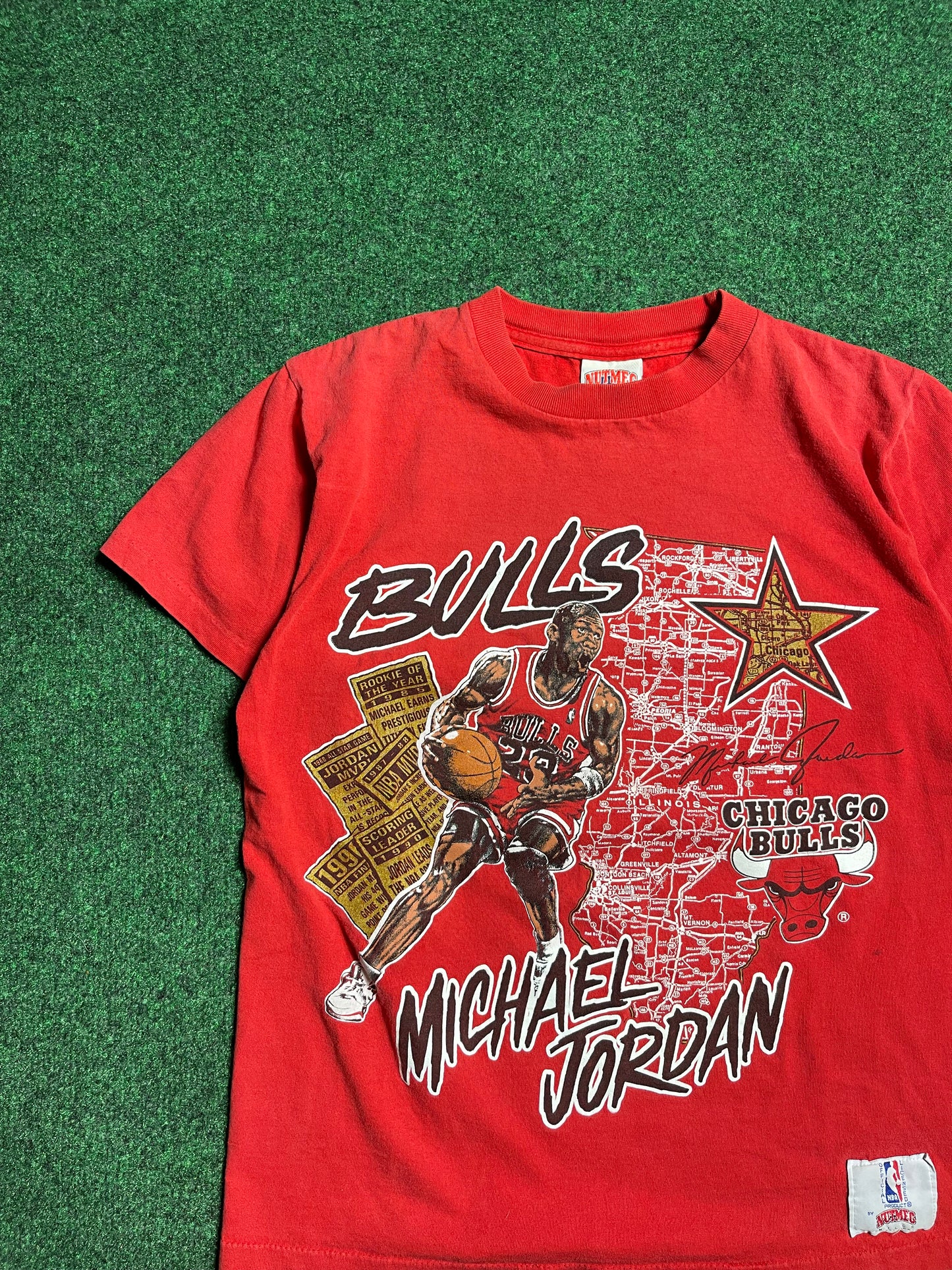 90’s Chicago Bulls Michael Jordan Vintage Nutmeg Mills NBA Tee (Medium)