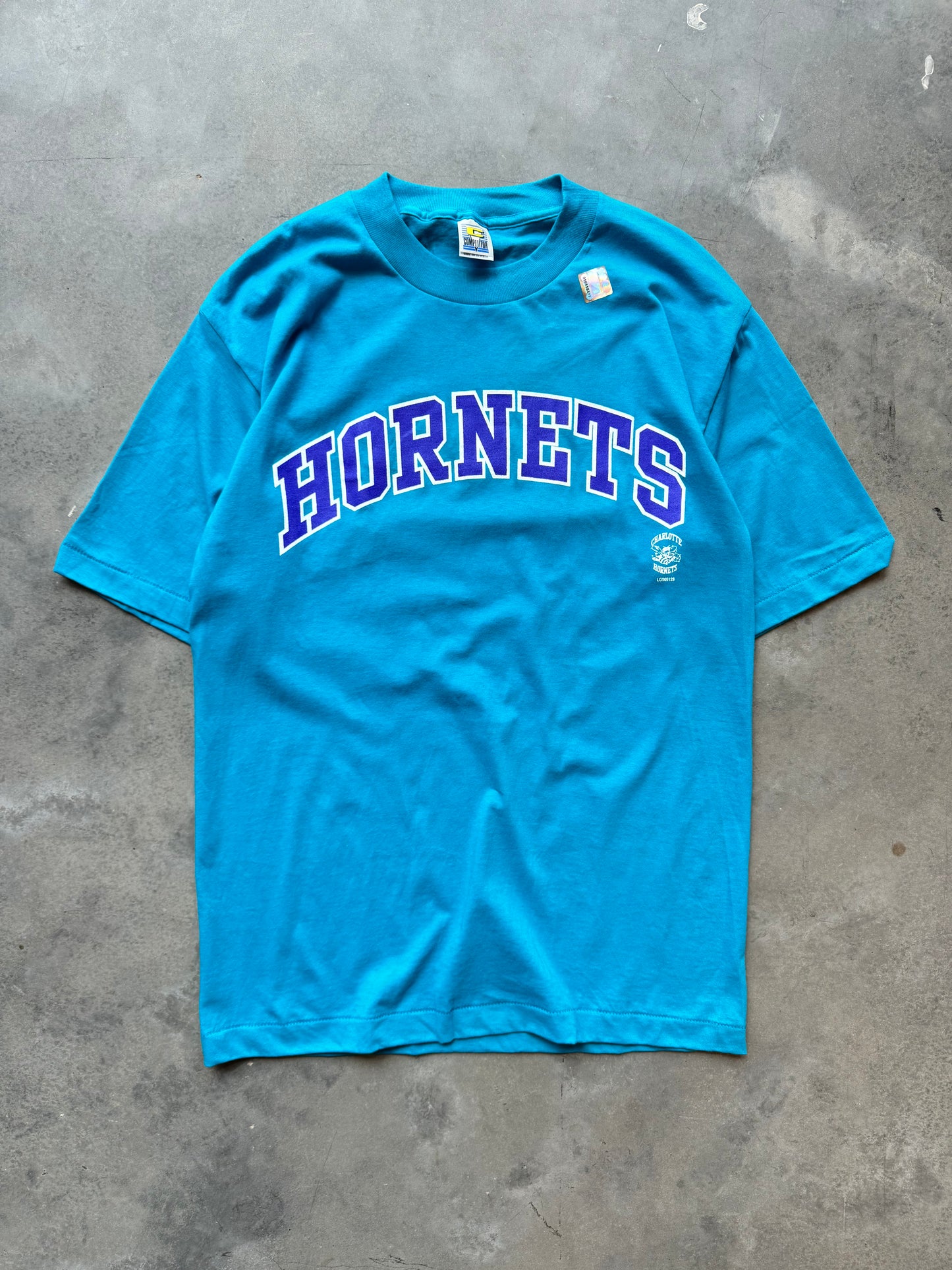 90’s Charlotte Hornets Vintage Teal Arch Logo Spellout NBA Tee - Deadstock (Large)