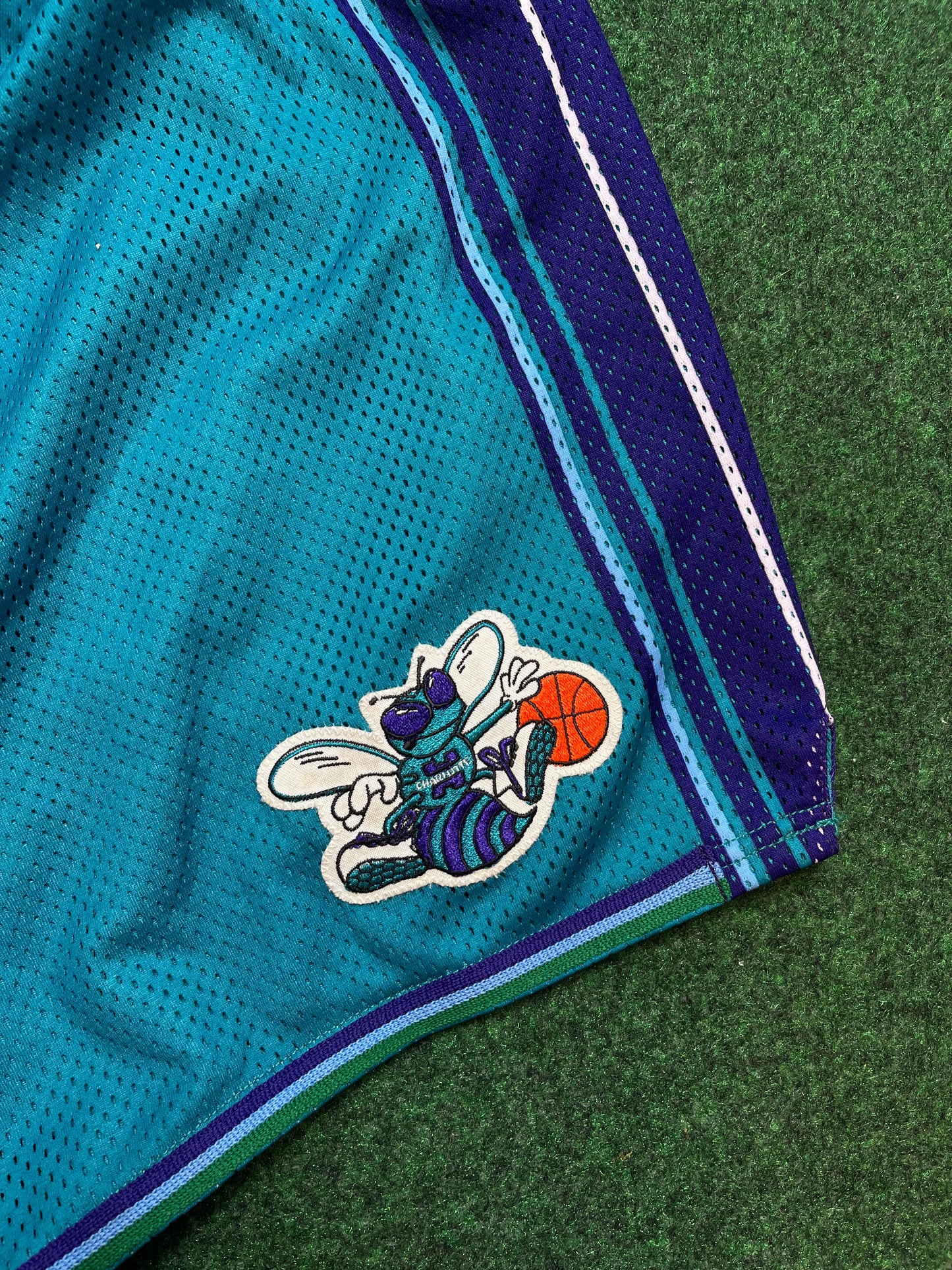 1997/98 Charlotte Hornets Team Issued Heavy Mesh Starter Pro Cut NBA Shorts (SELECT SIZE)