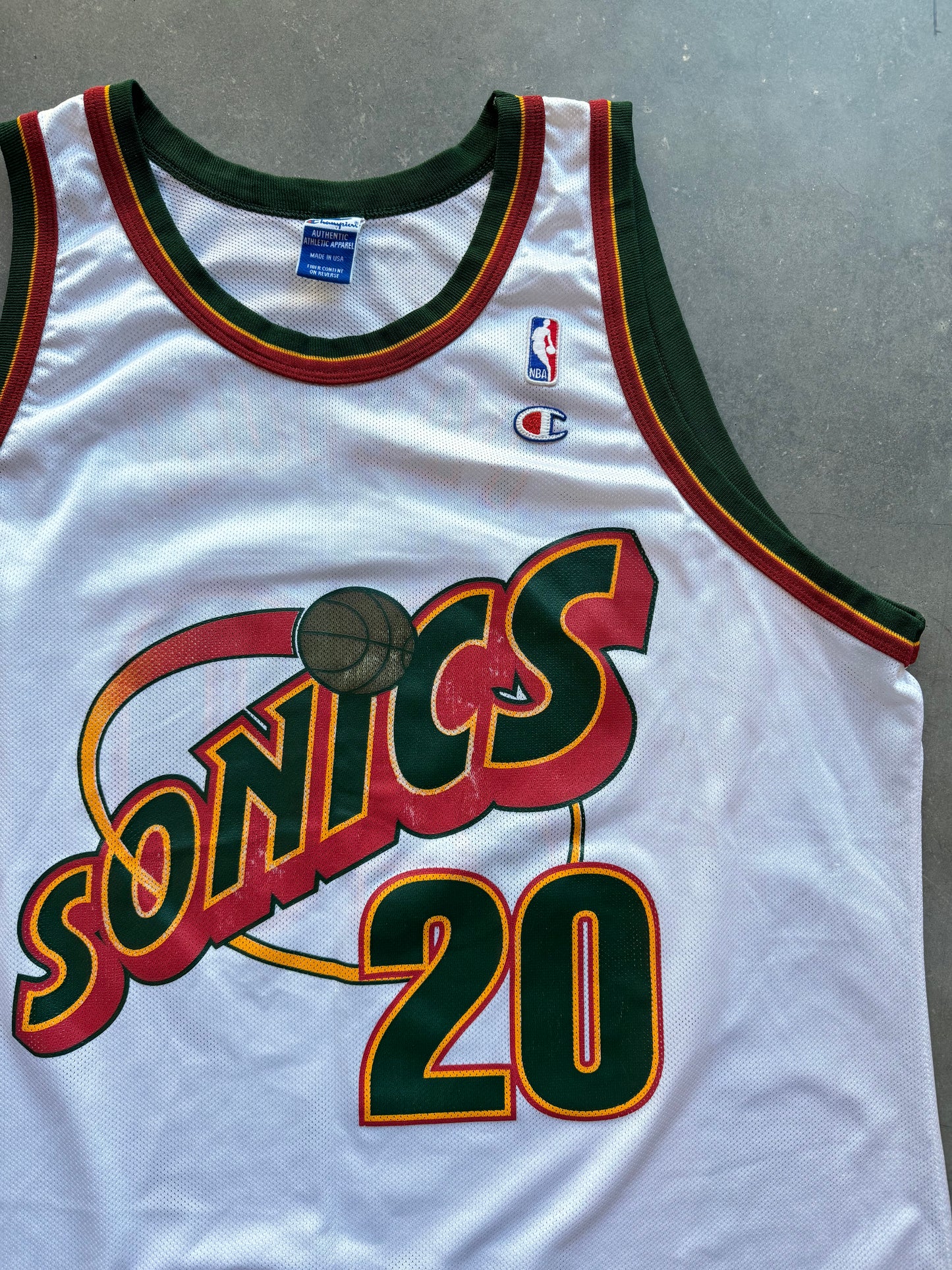 90’s Seattle Supersonics Gary Payton Vintage White Champion NBA Jersey (52/XXL)