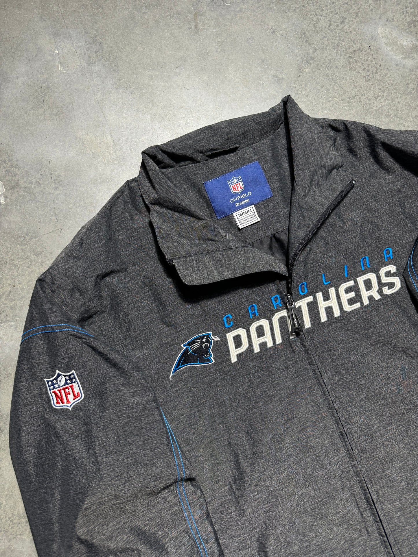 00’s Carolina Panthers Vintage Reebok NFL Equipment Sideline Style Full Zip Windbreaker Jacket (Medium)