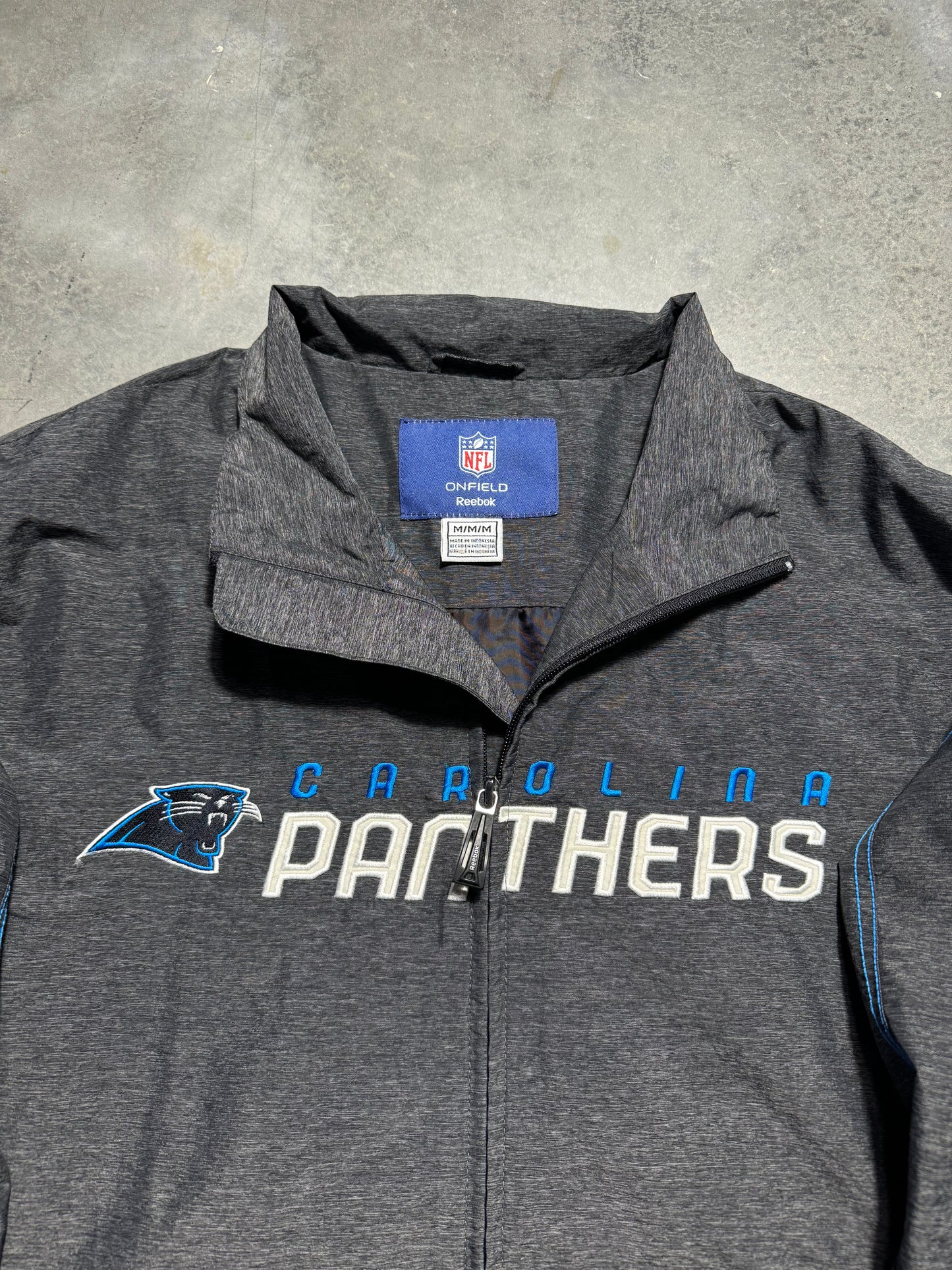 00’s Carolina Panthers Vintage Reebok NFL Equipment Sideline Style Full Zip Windbreaker Jacket (Medium)
