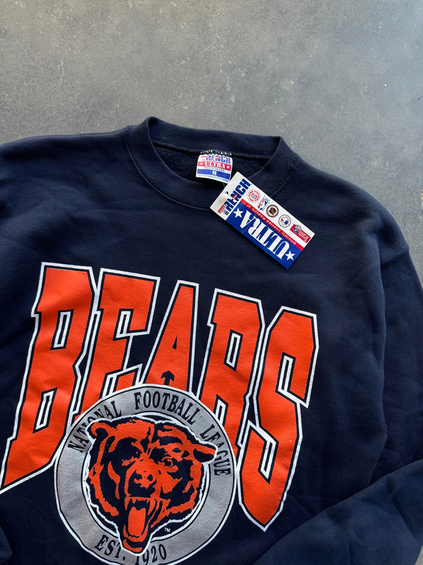 90’s Chicago Bears Vintage Trench Sportswear Big Arch Spellout NFL Crewneck - Deadstock (Medium)